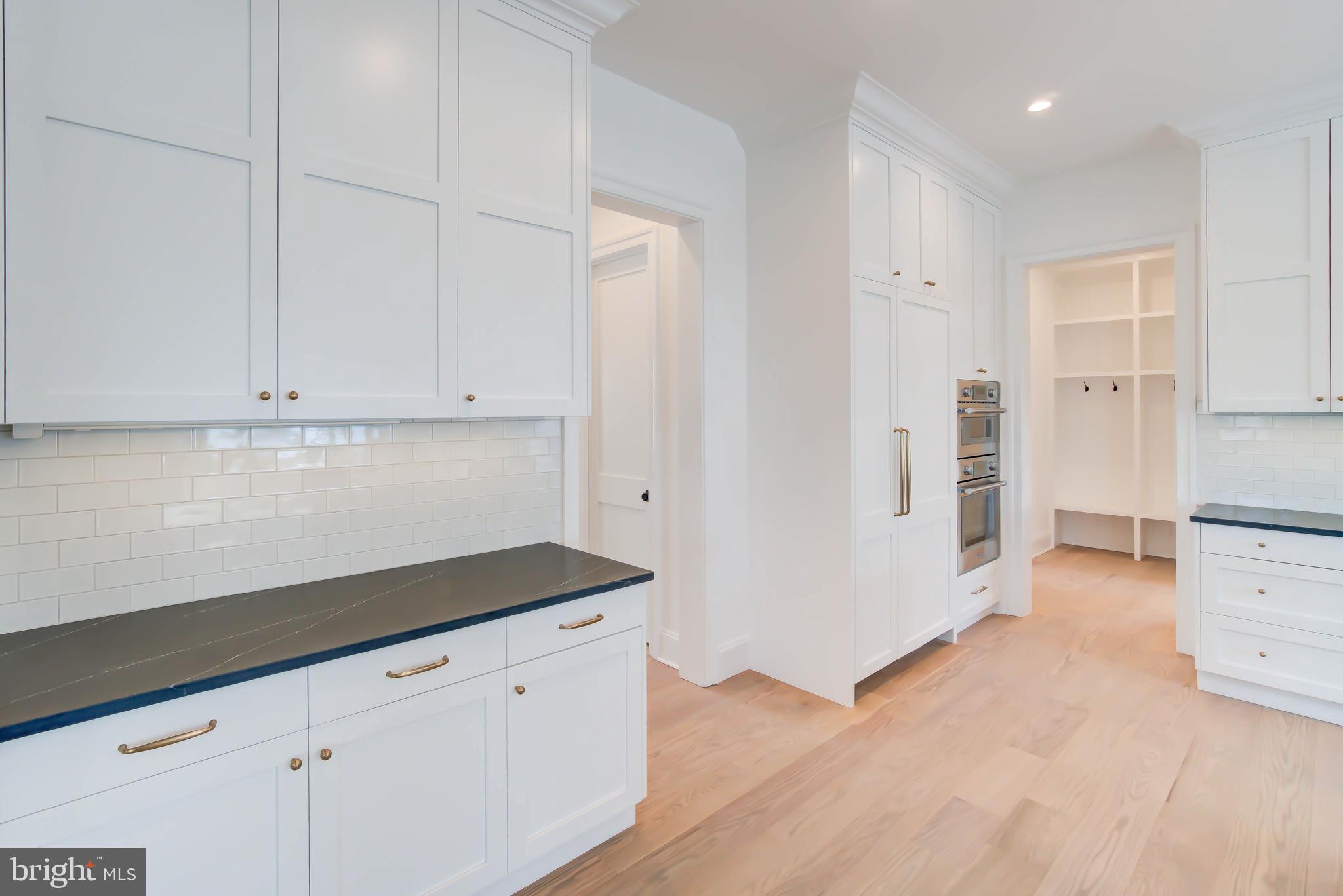 OAKWOOD KNOLLS - Residential