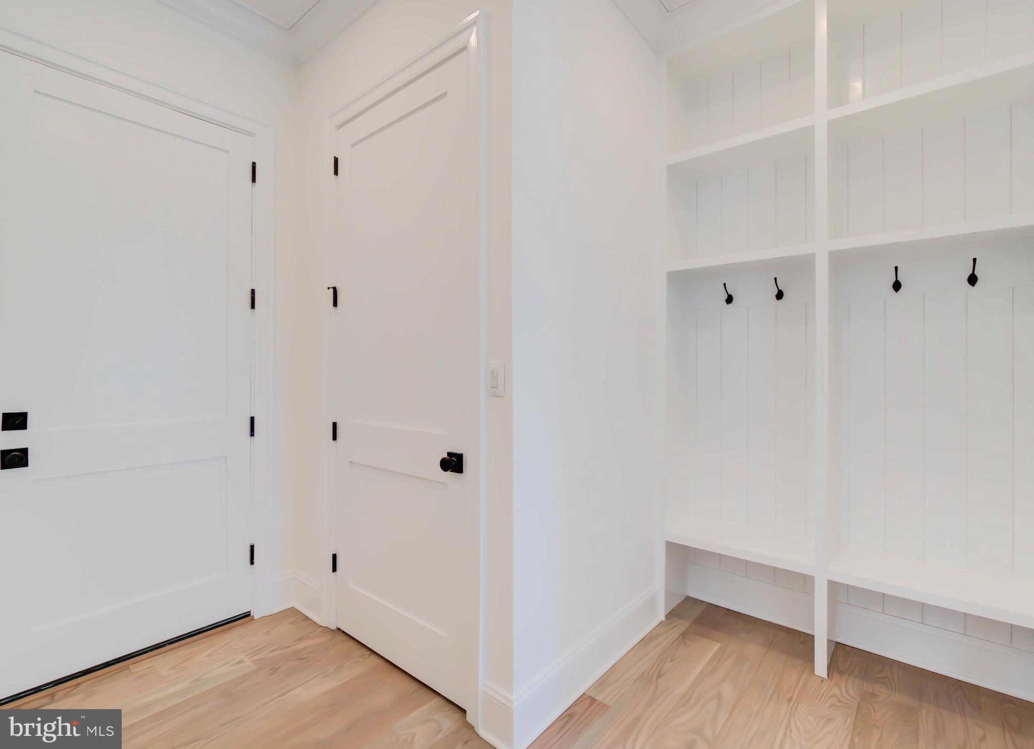OAKWOOD KNOLLS - Residential