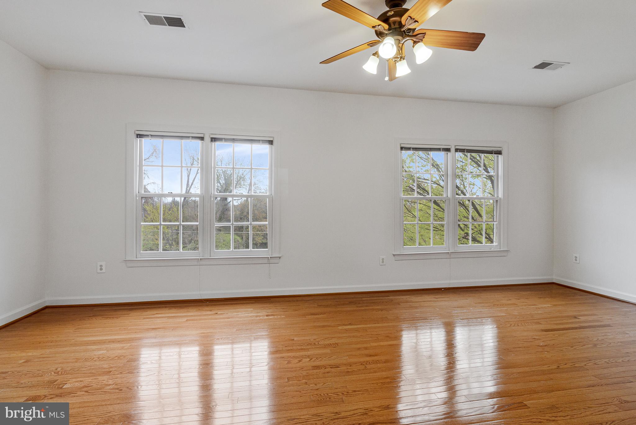 MCLEAN RIDGE - Residential