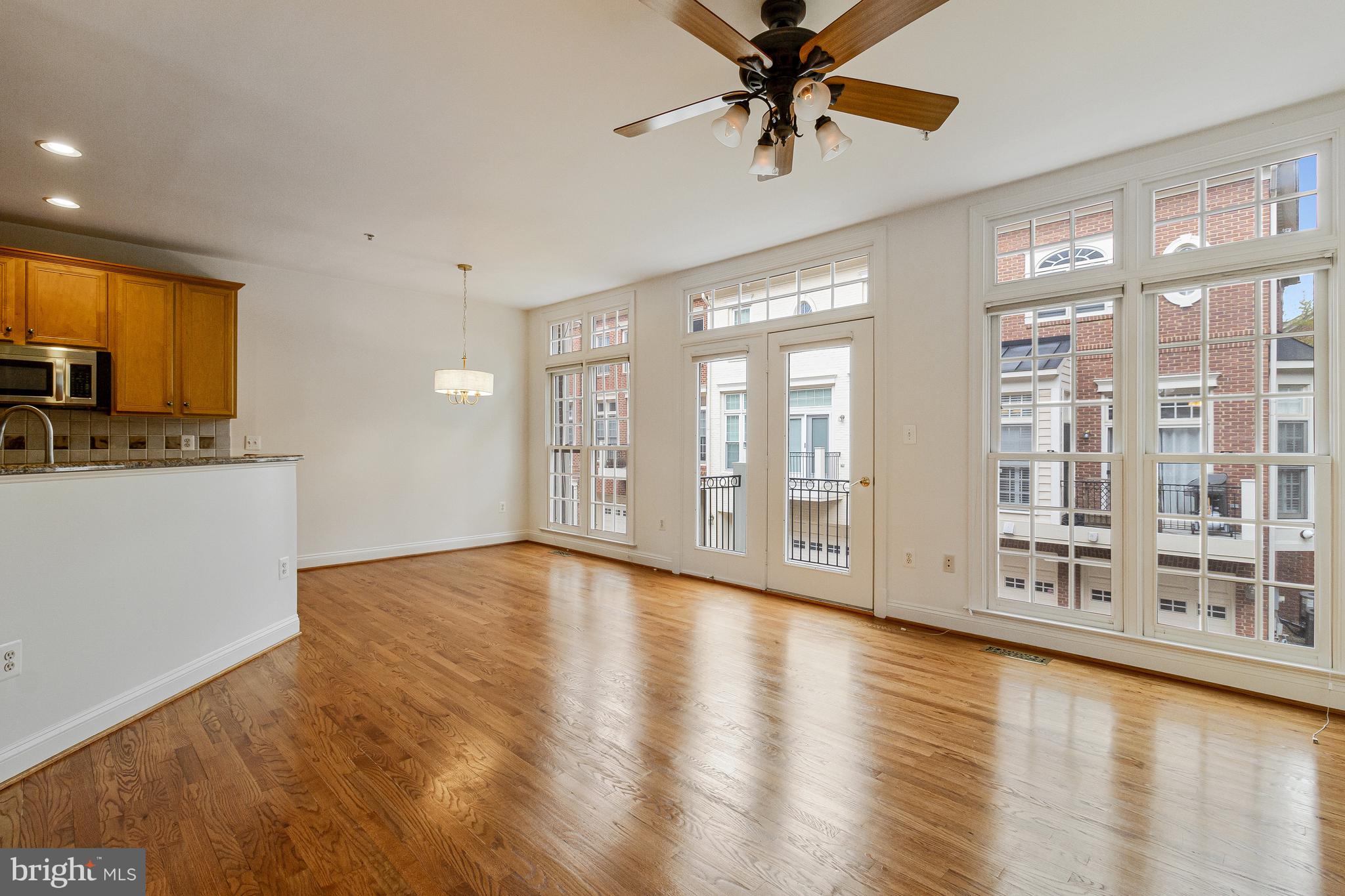MCLEAN RIDGE - Residential
