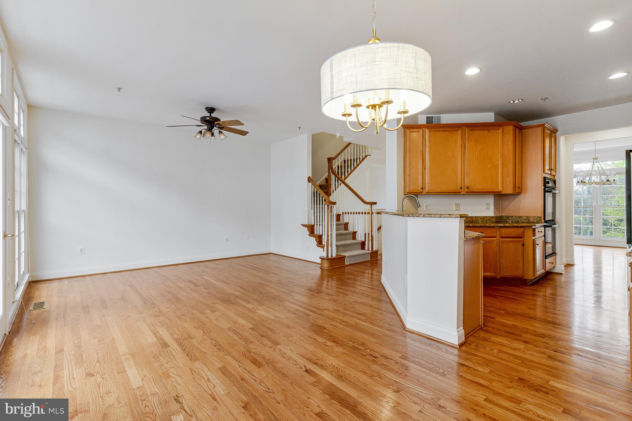 MCLEAN RIDGE - Residential