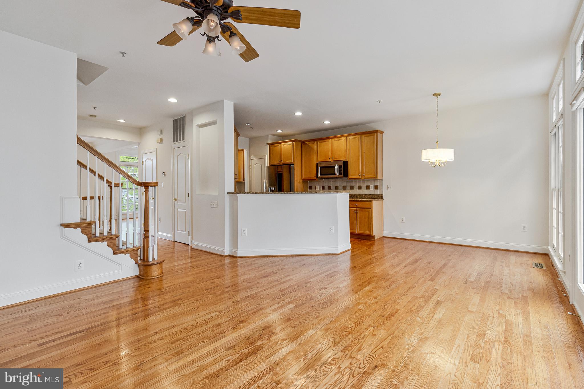 MCLEAN RIDGE - Residential