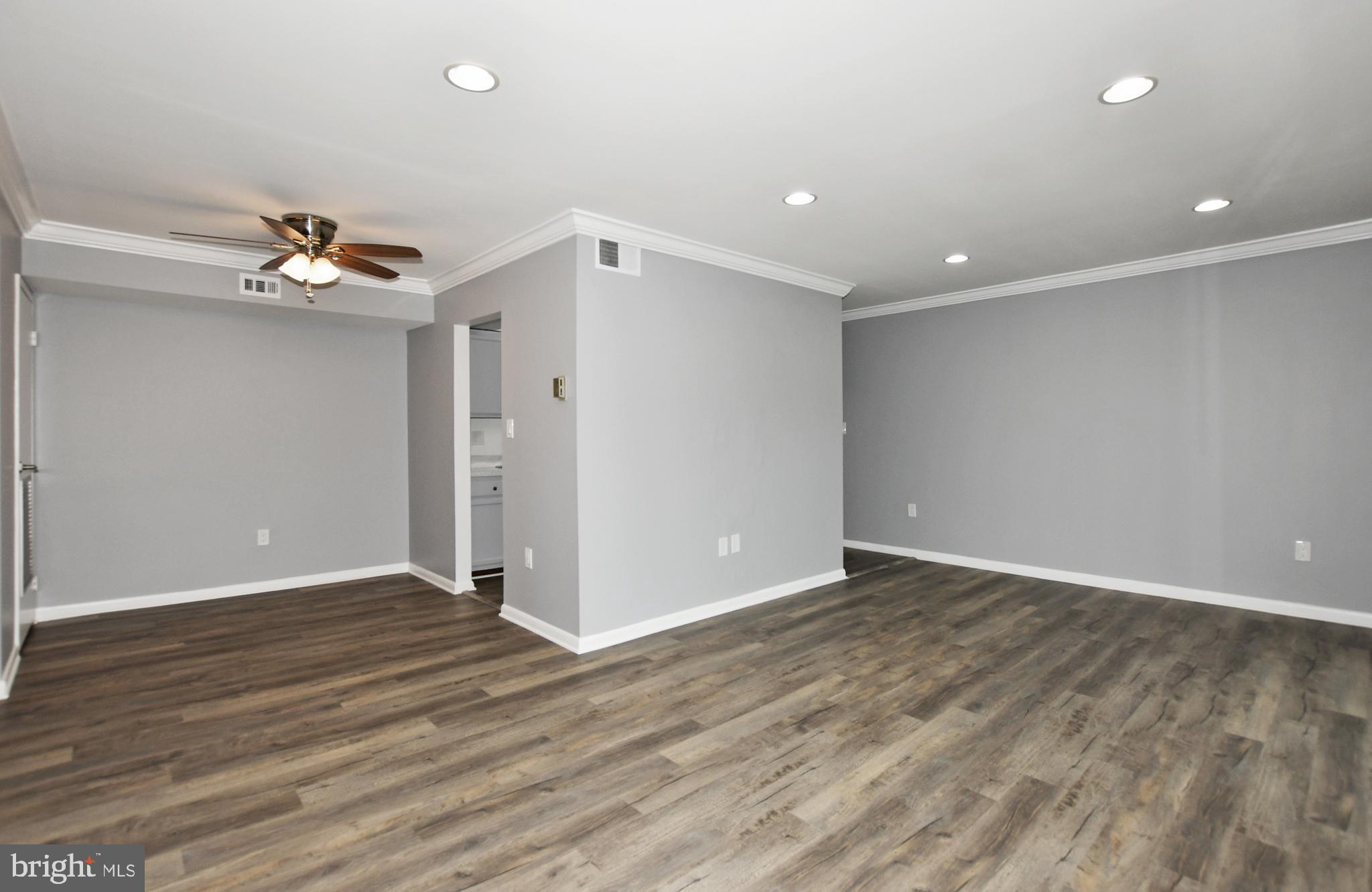 HUNTING RIDGE CONDOMINIUM - Residential