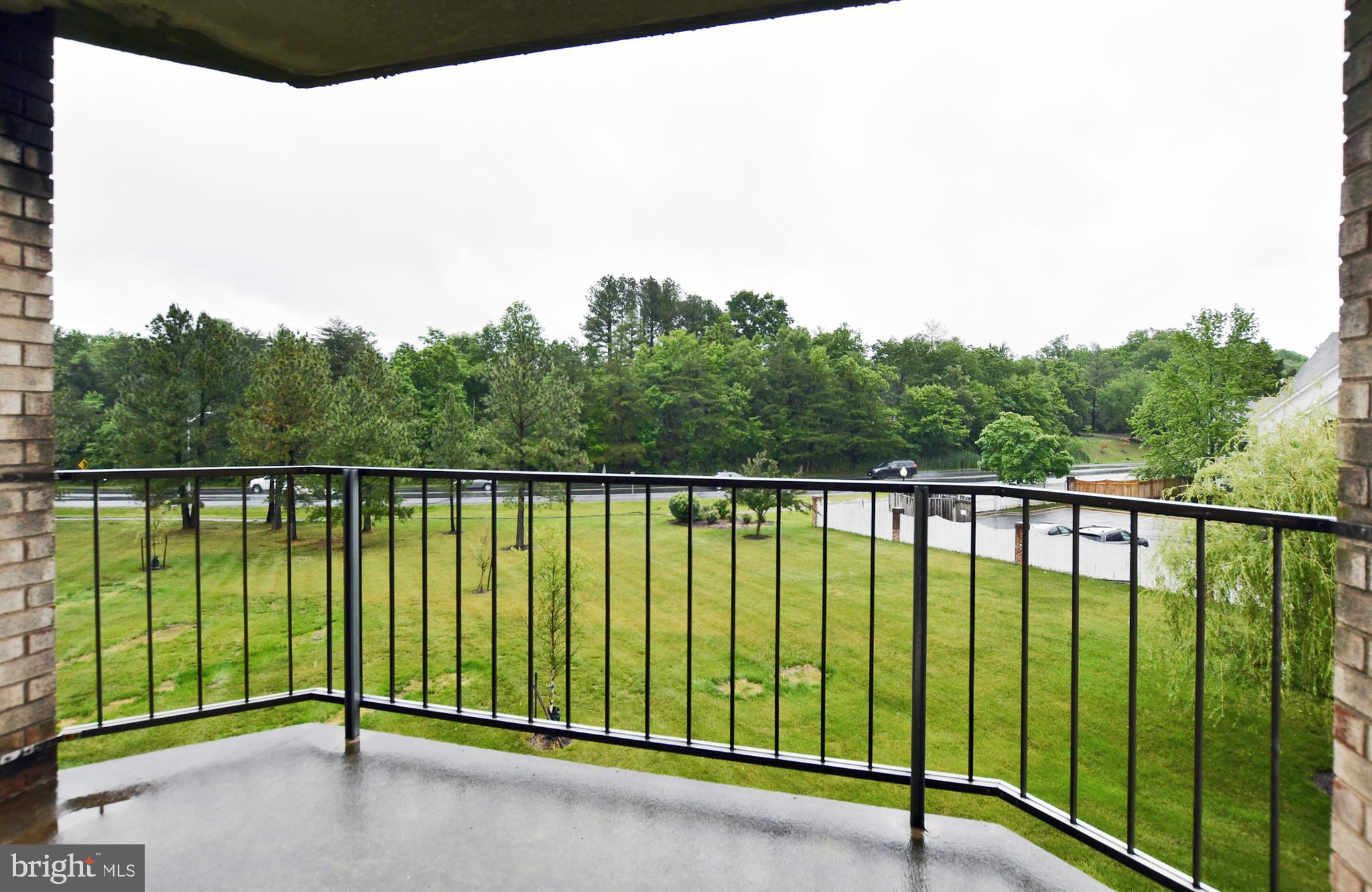 HUNTING RIDGE CONDOMINIUM - Residential
