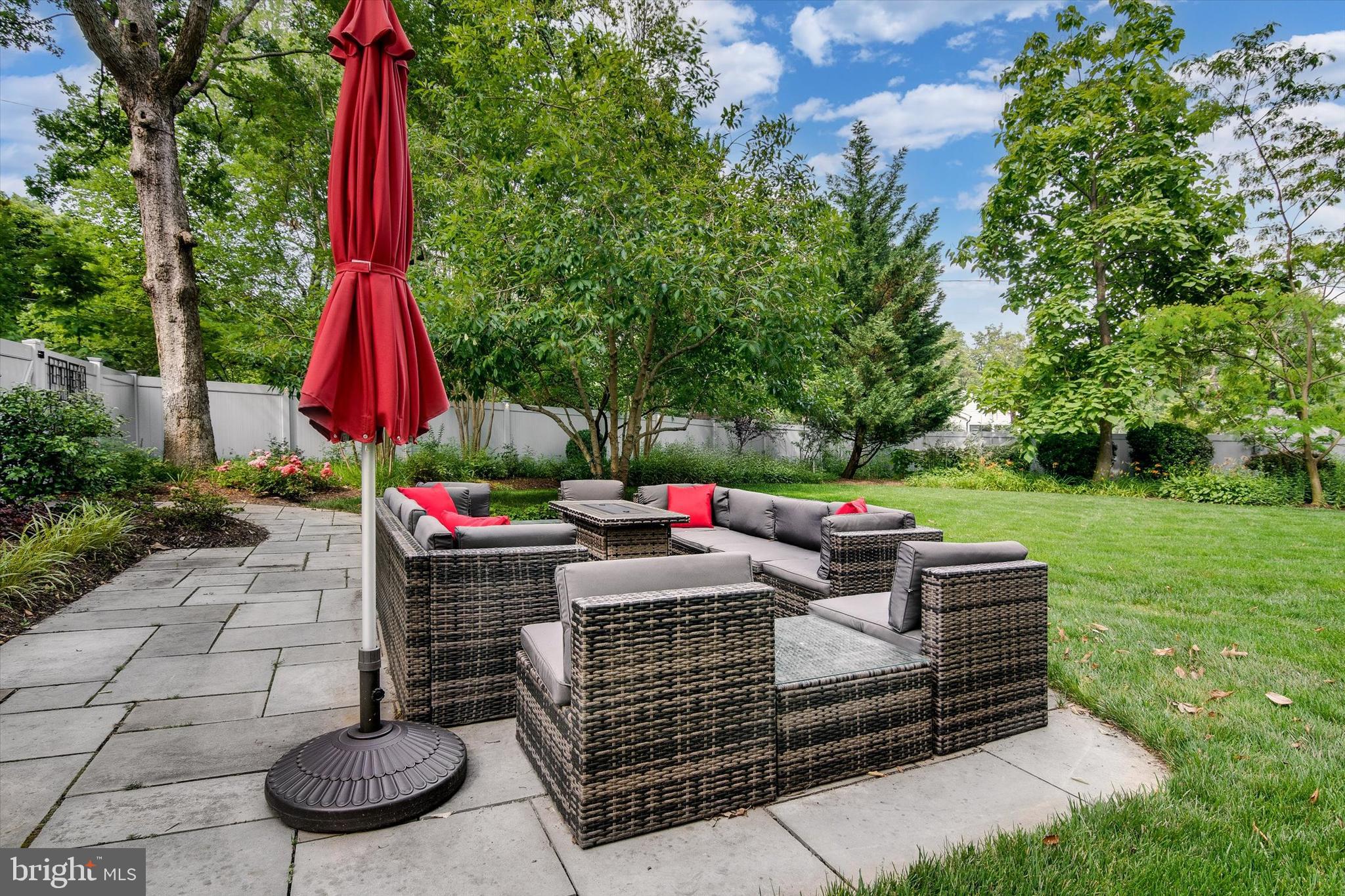 ARLINGTON FOREST - Residential