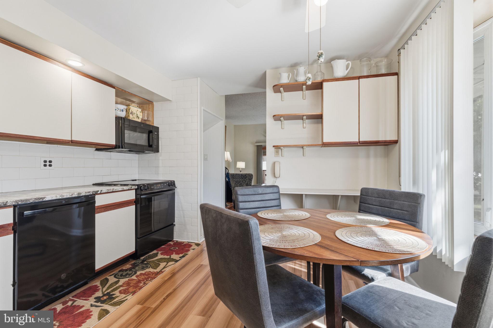 ECHO BEACH - Residential