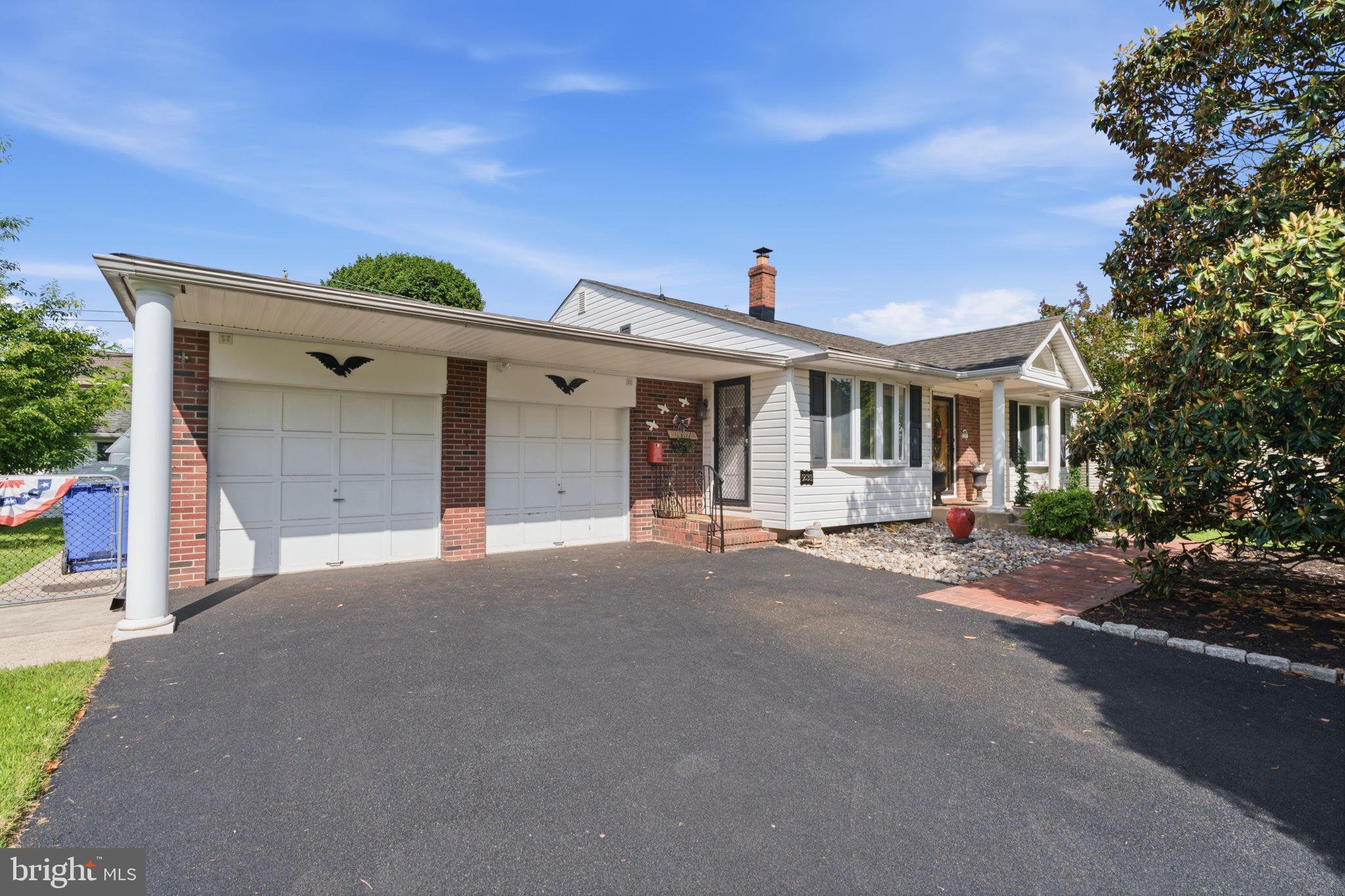 ECHO BEACH - Residential