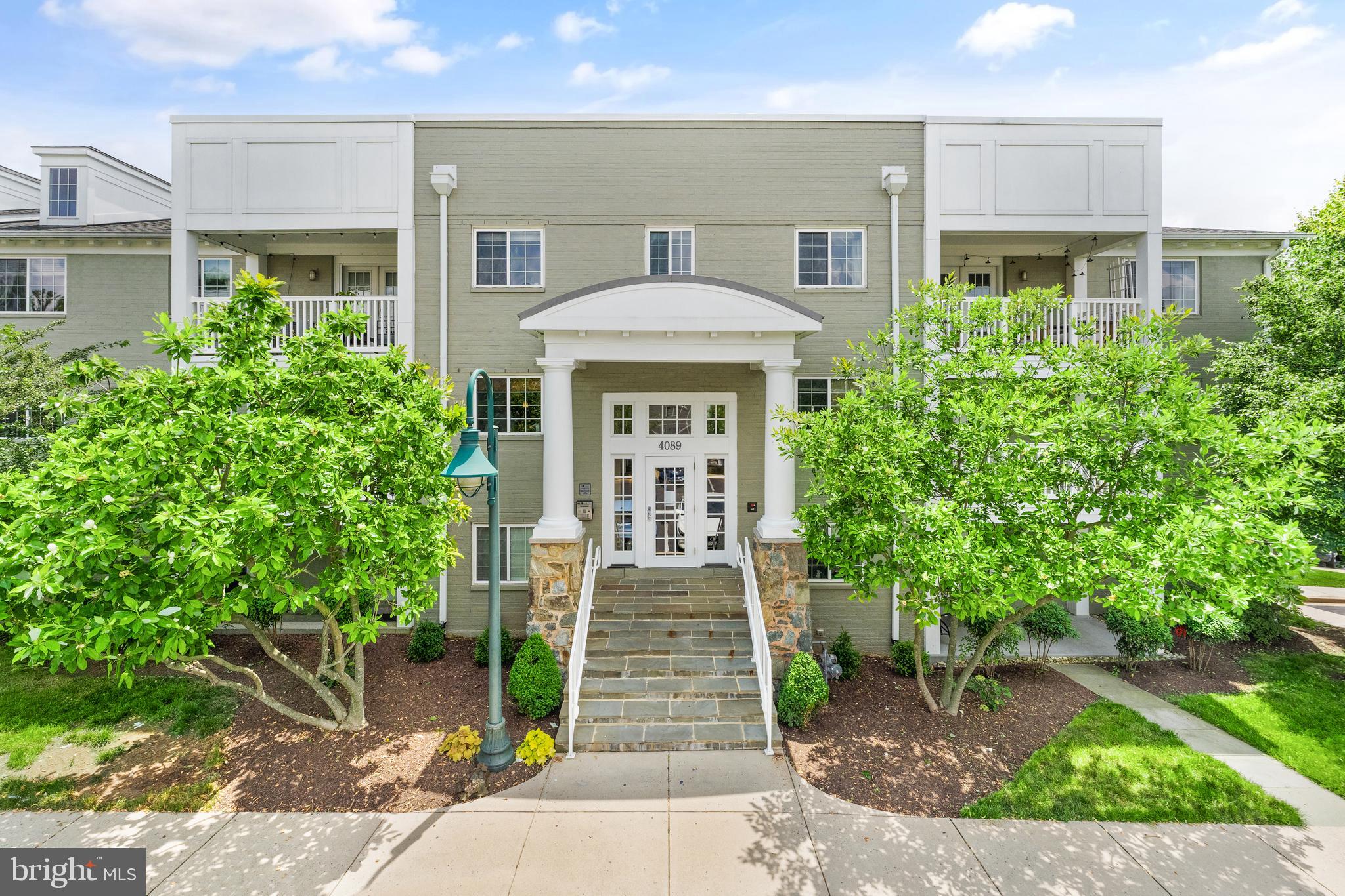 It's a BEAUTY!!! AMAZING condition!  TOP floor, upgraded appliances, flooring, lighting, and more! This light-filled home is fresh!  Enjoy the amenities of the community and the LOCATION in Shirlington!  Community amenities include a large swimming pool, a clubhouse with a fitness center, outdoor grilling areas, and shuttle service to the Pentagon City Metro. Easy access to 1-395, the Pentagon, Reagan National Airport,  trails, parks, and rec centers! Don't Miss Out on this GEM!!