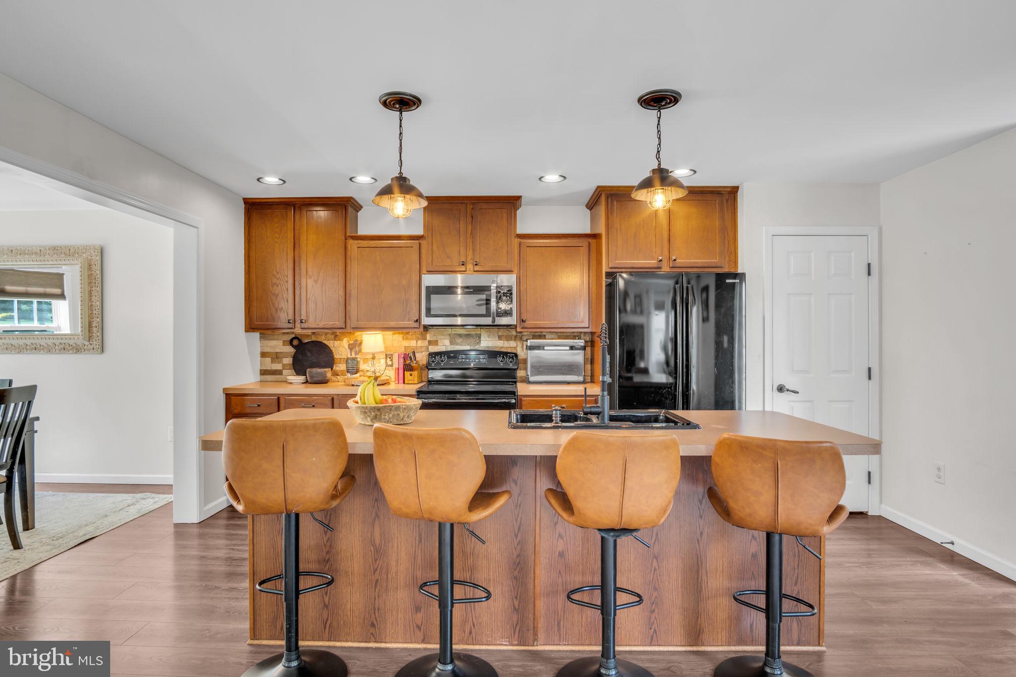 CASTLETON - Residential