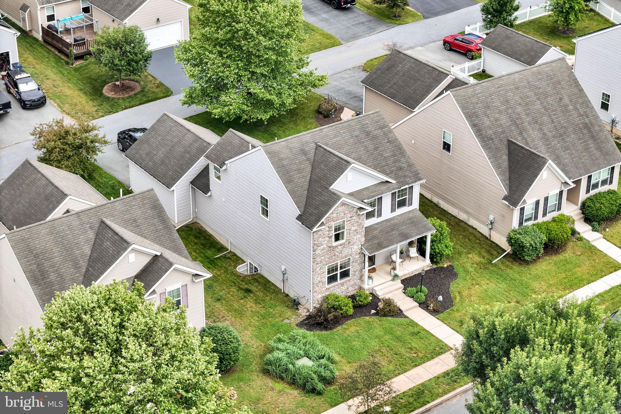 CASTLETON - Residential
