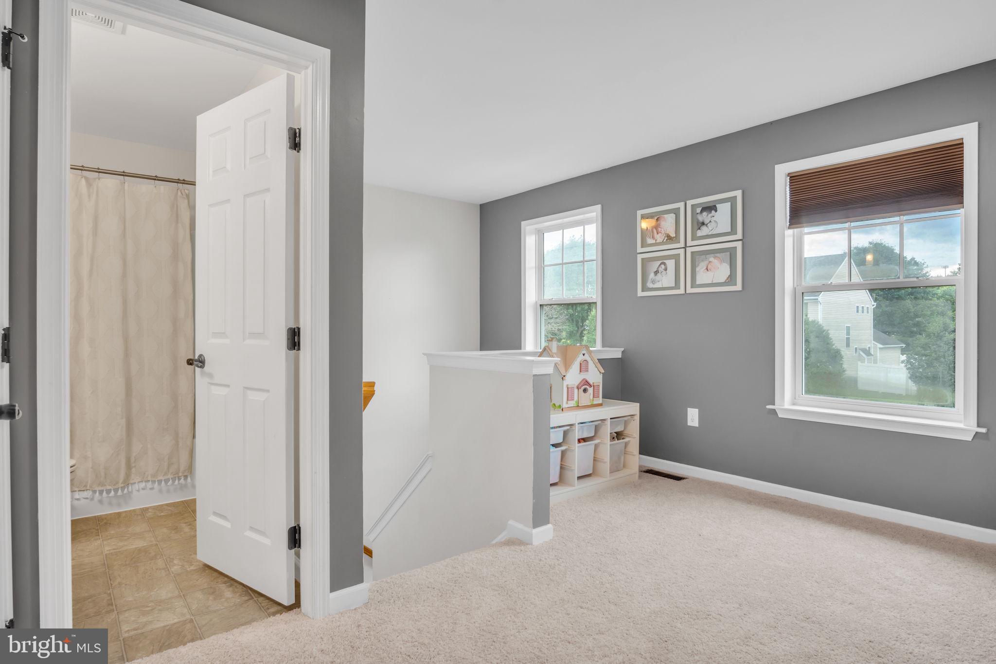 CASTLETON - Residential