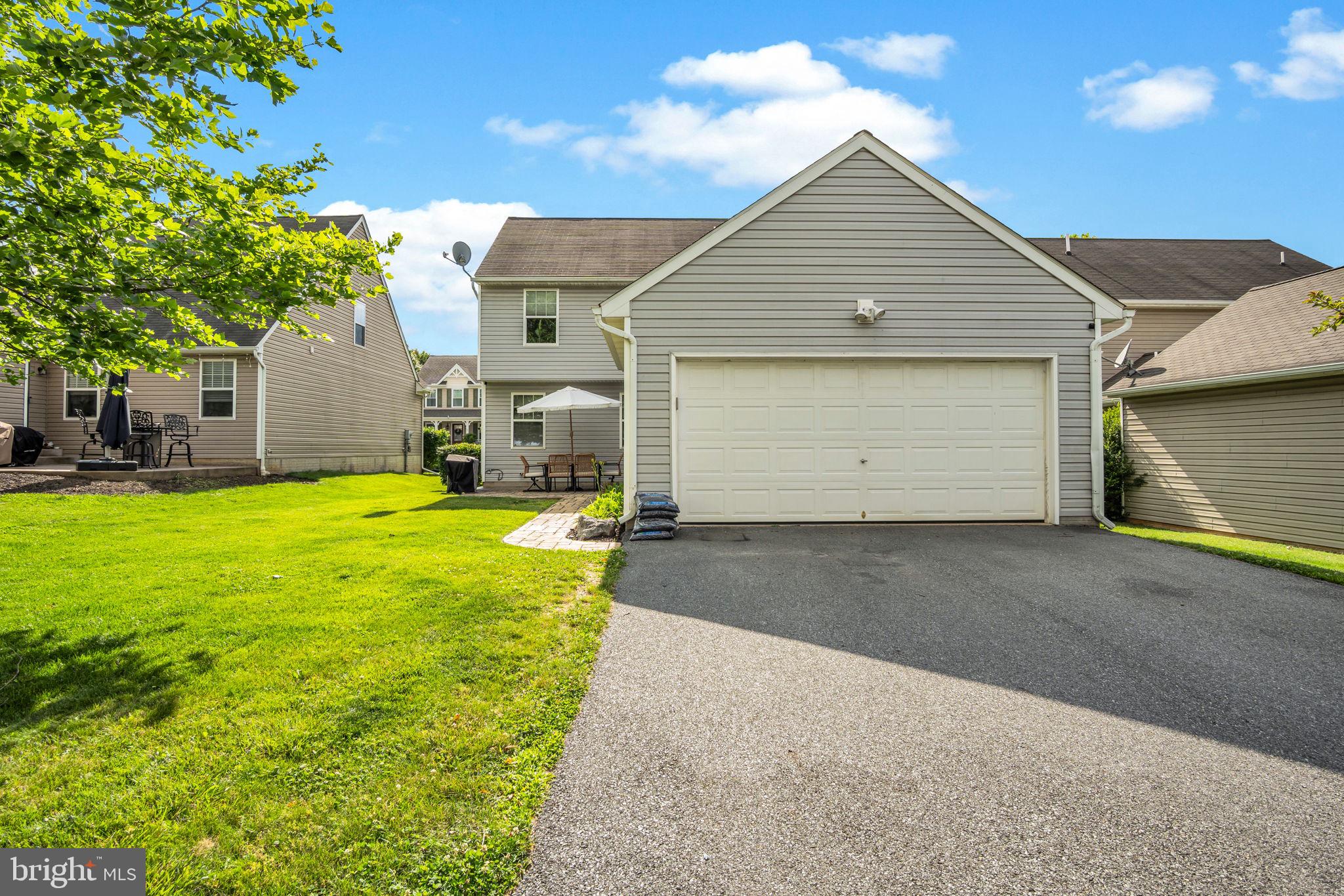 CASTLETON - Residential