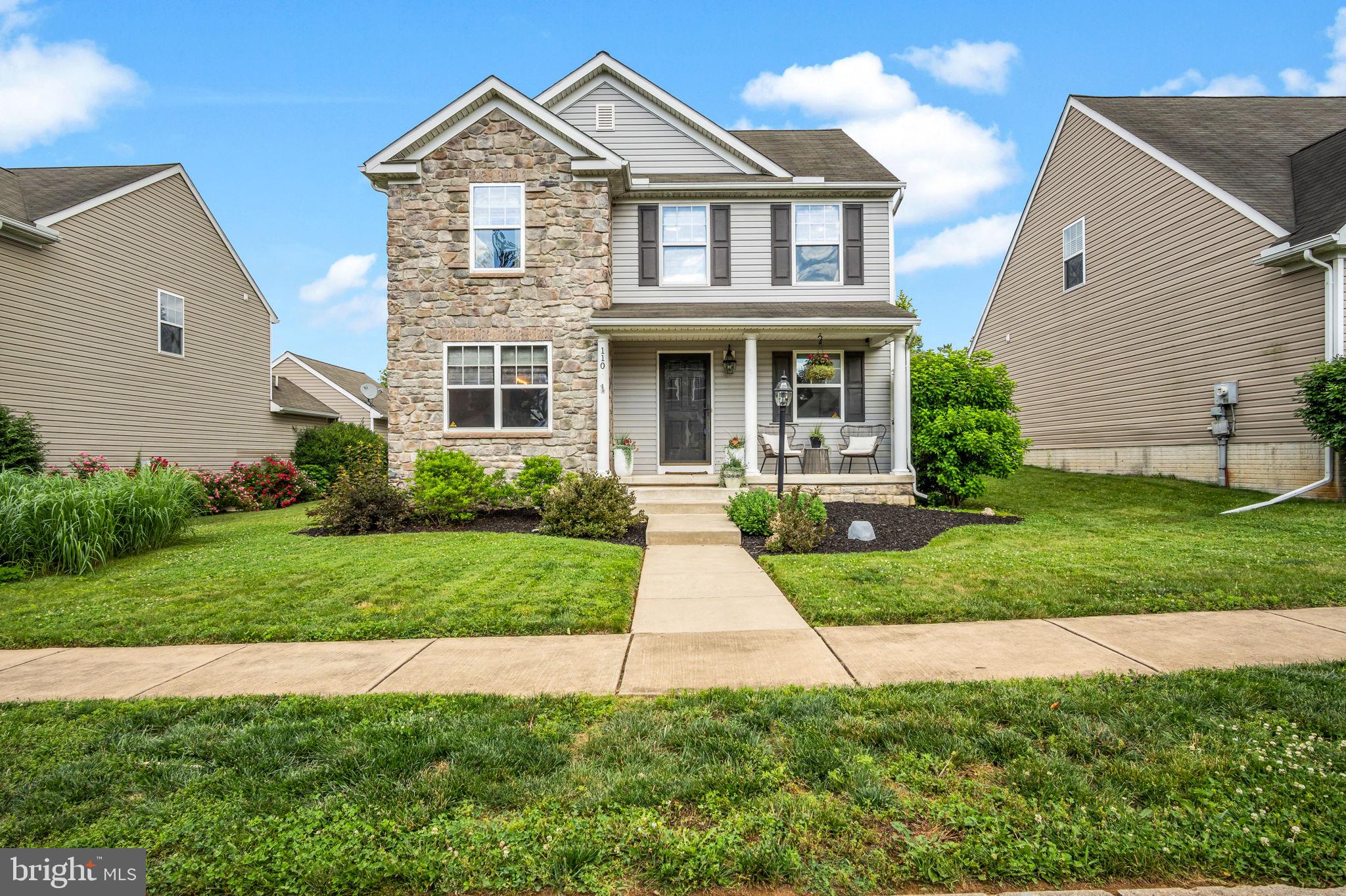 CASTLETON - Residential