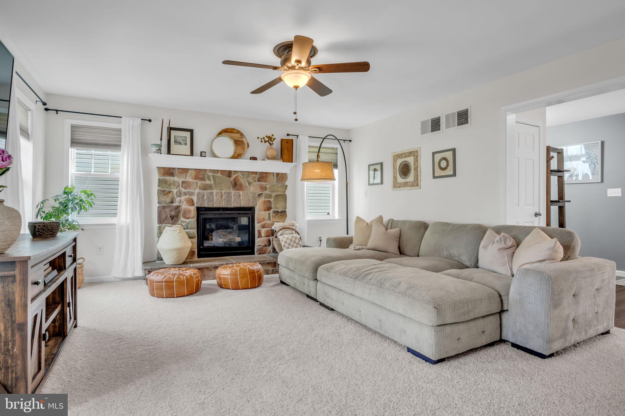 CASTLETON - Residential