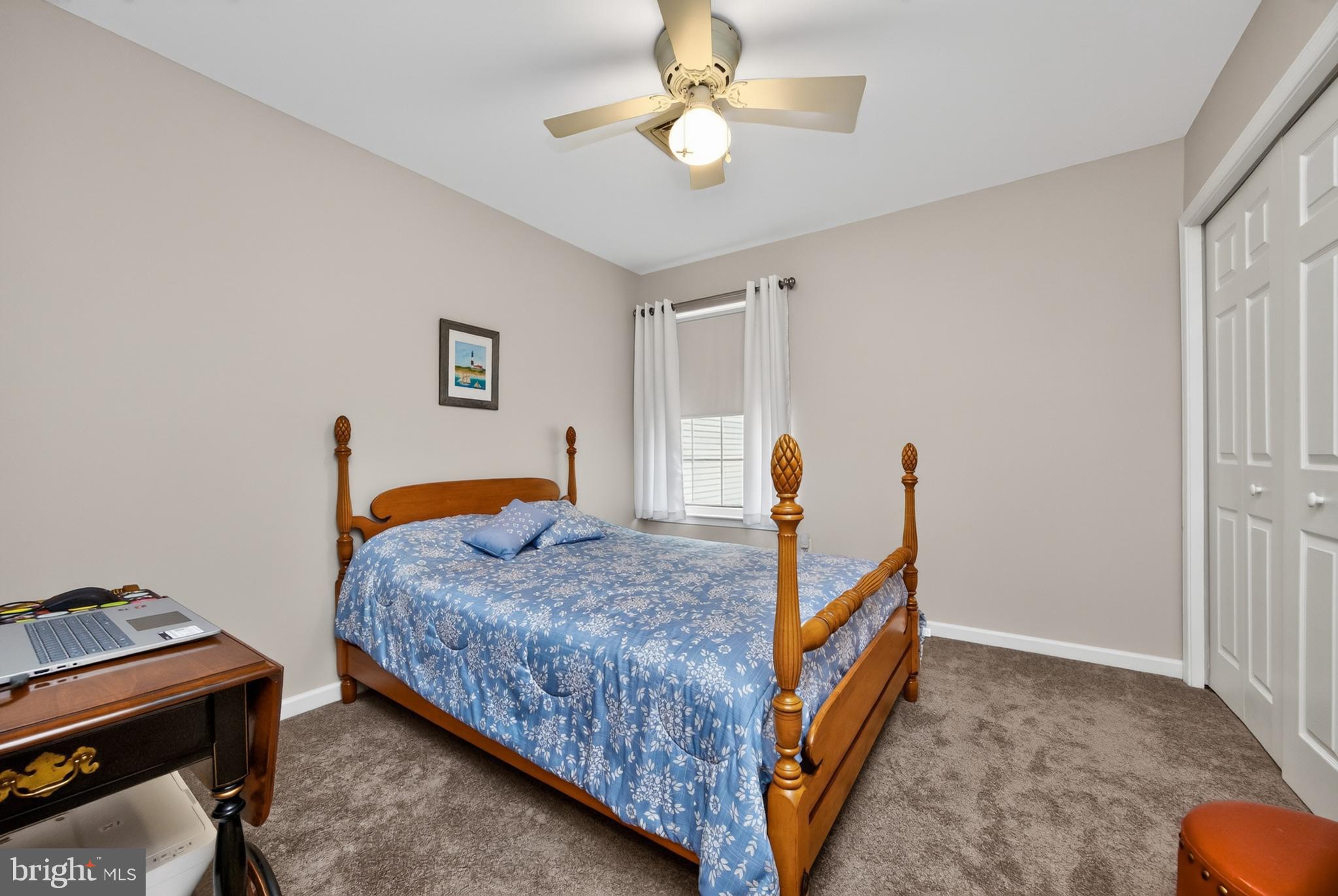 COUNTRY MEADOWS - Residential