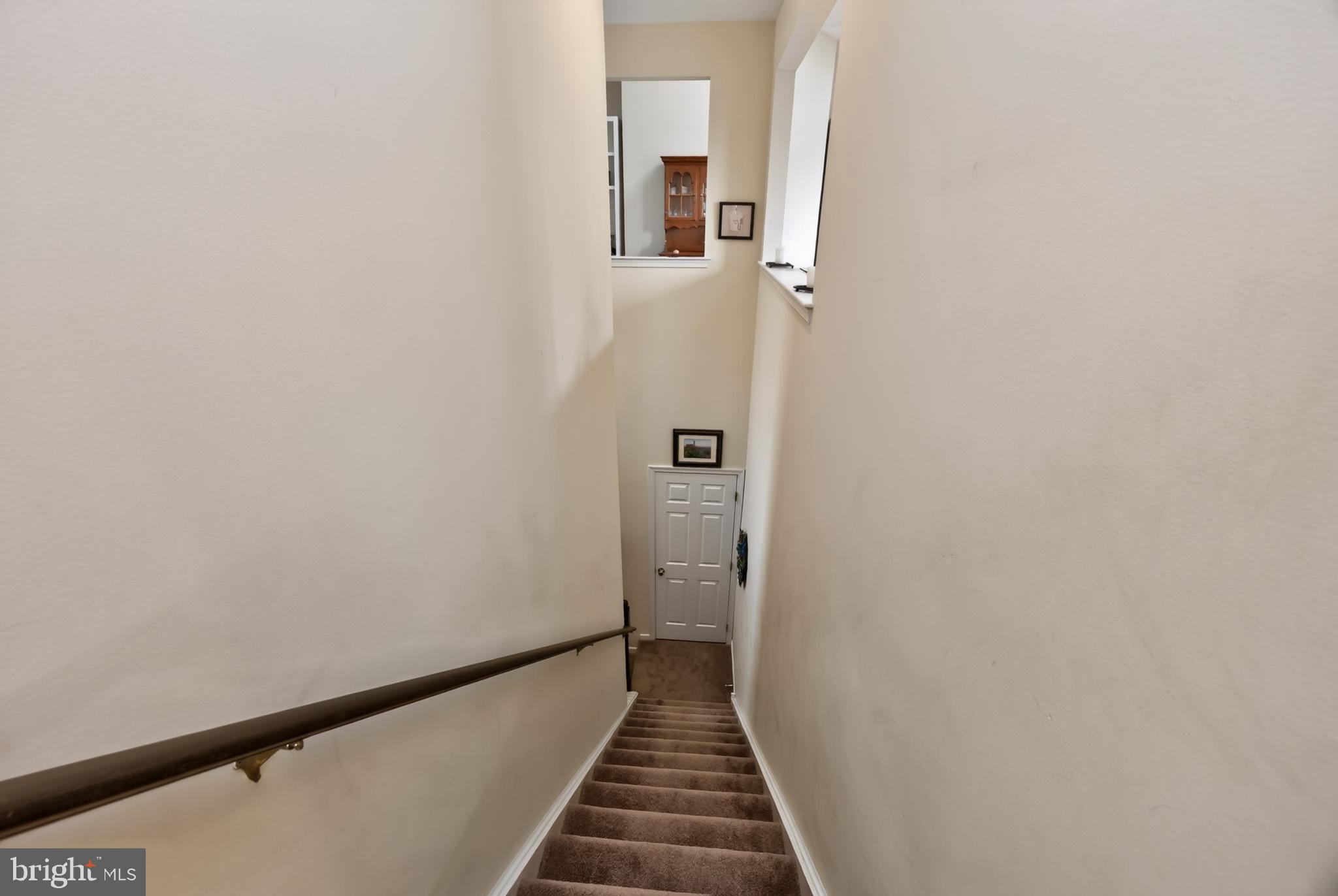COUNTRY MEADOWS - Residential