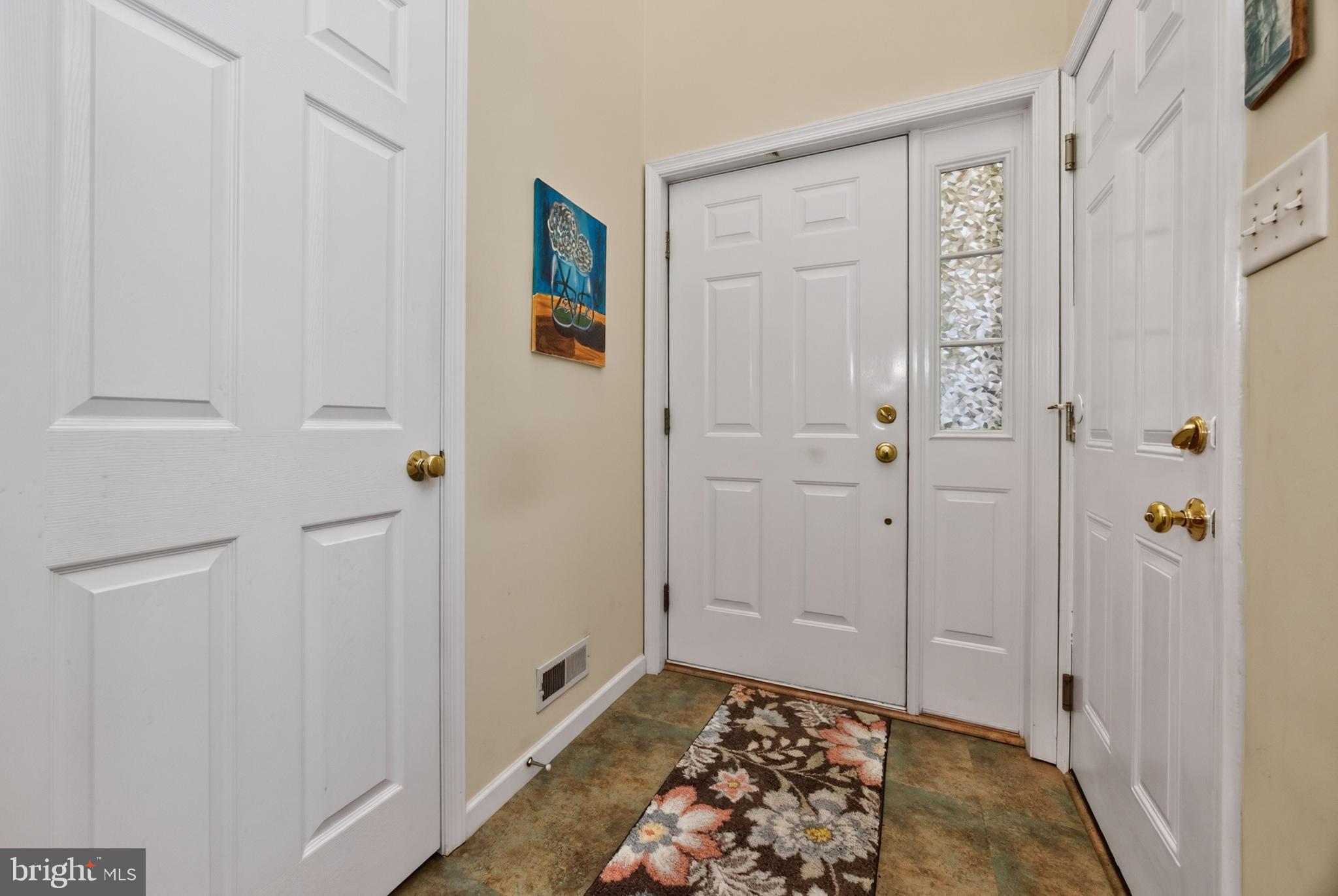 COUNTRY MEADOWS - Residential