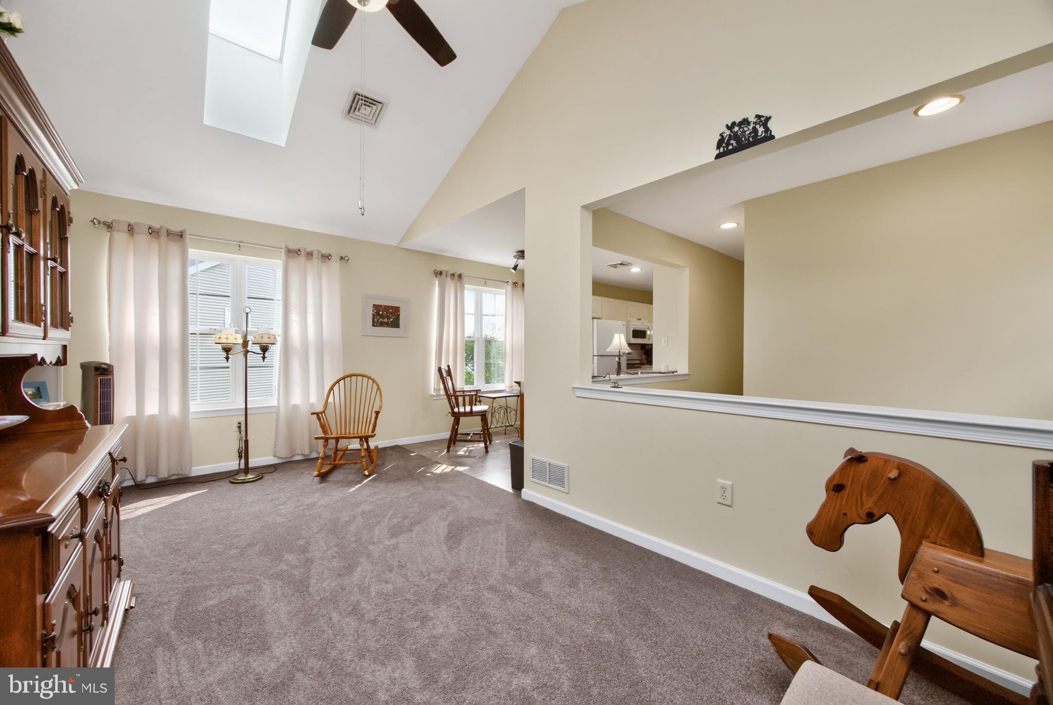 COUNTRY MEADOWS - Residential