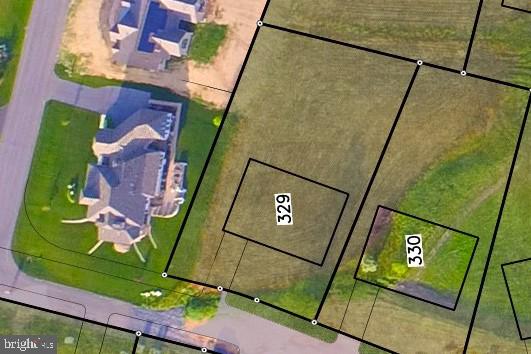 PENN NATIONAL GOLF COURSE COMMUNITY - Land