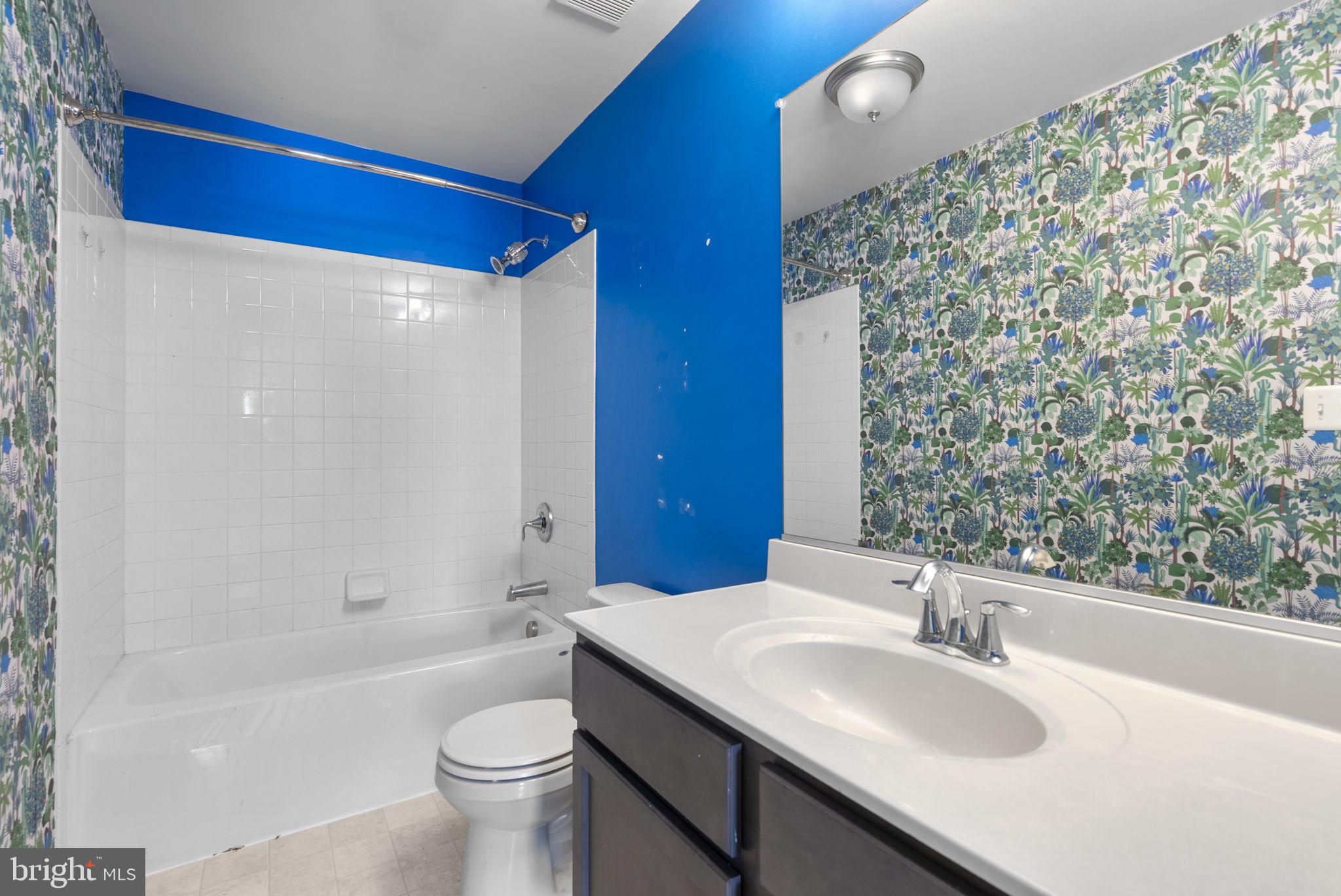 MEADOWBROOK - Residential