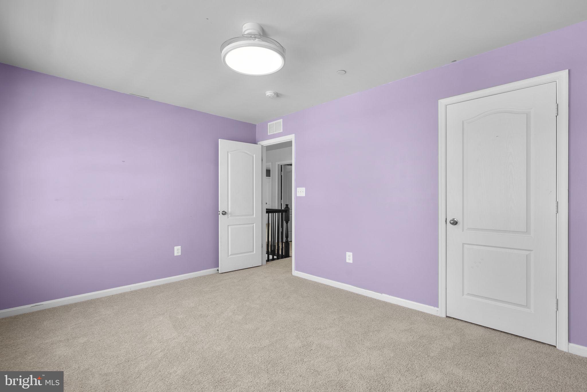 MEADOWBROOK - Residential