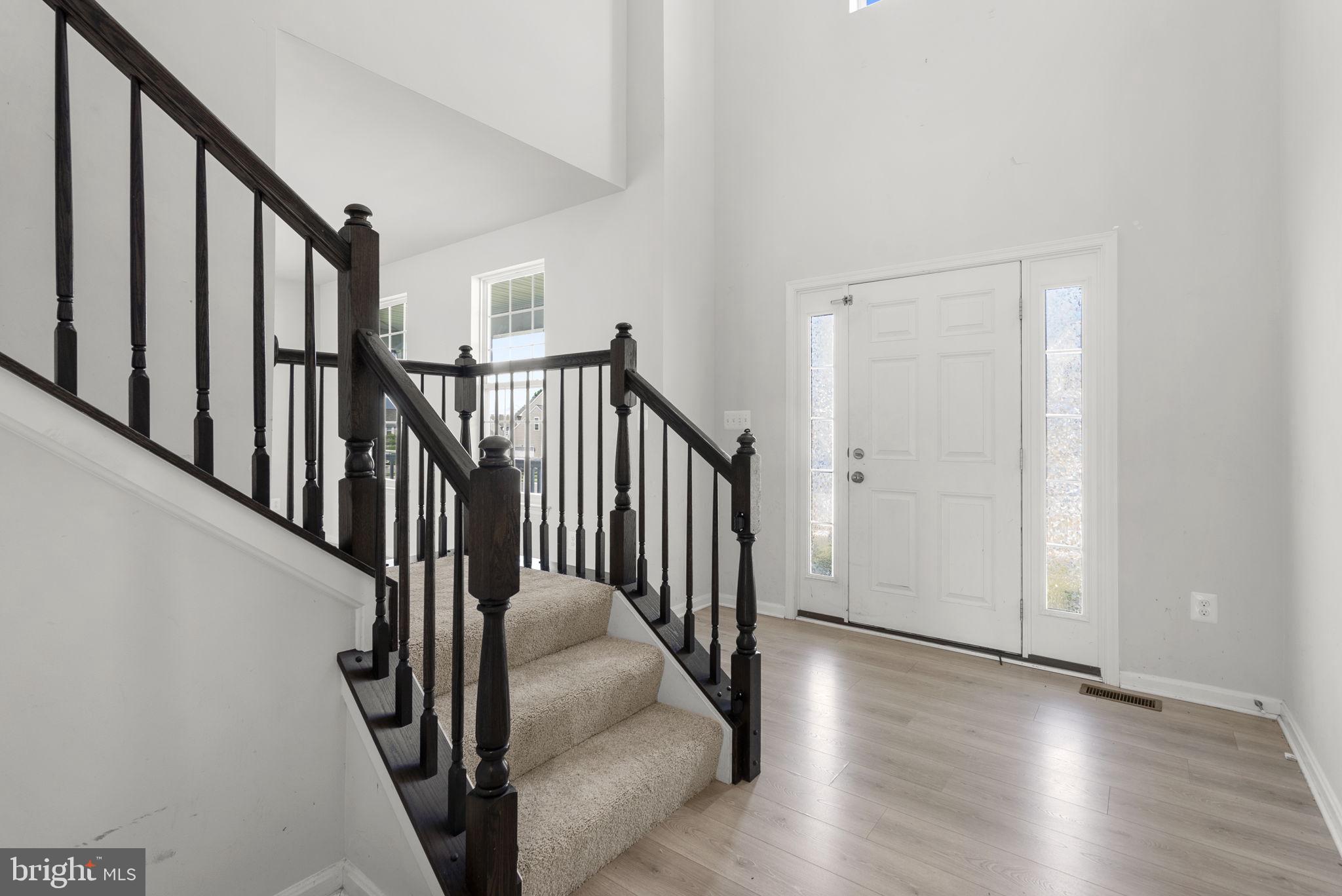 MEADOWBROOK - Residential