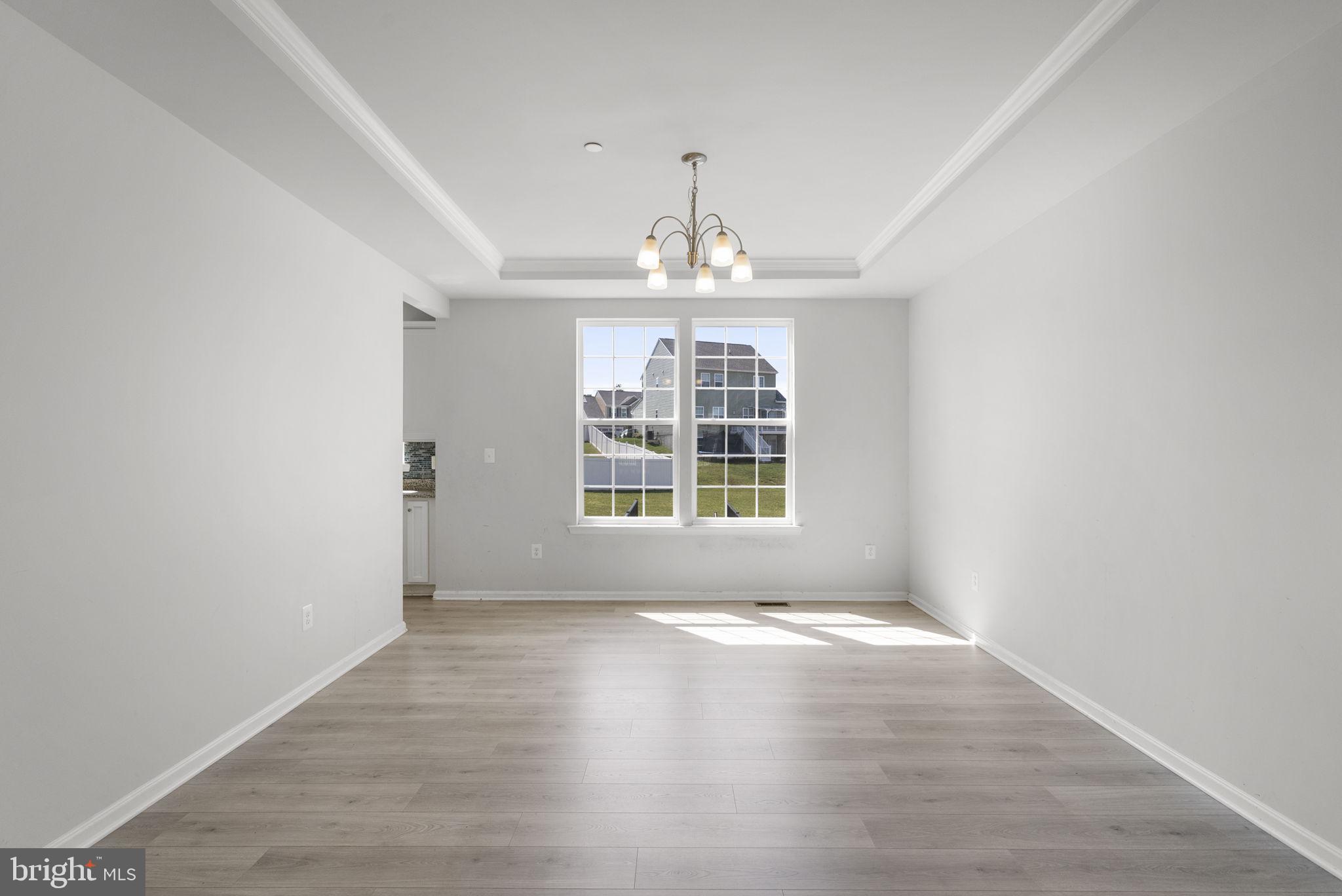 MEADOWBROOK - Residential