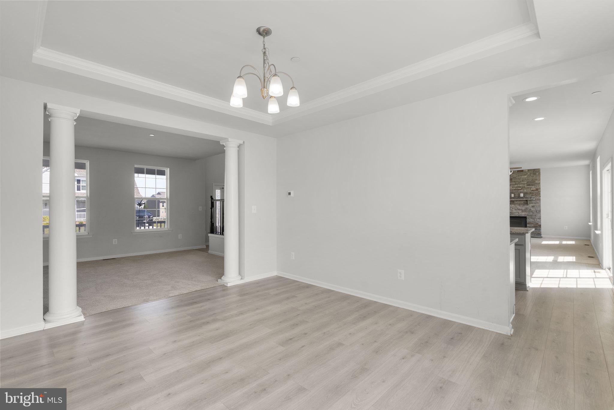 MEADOWBROOK - Residential