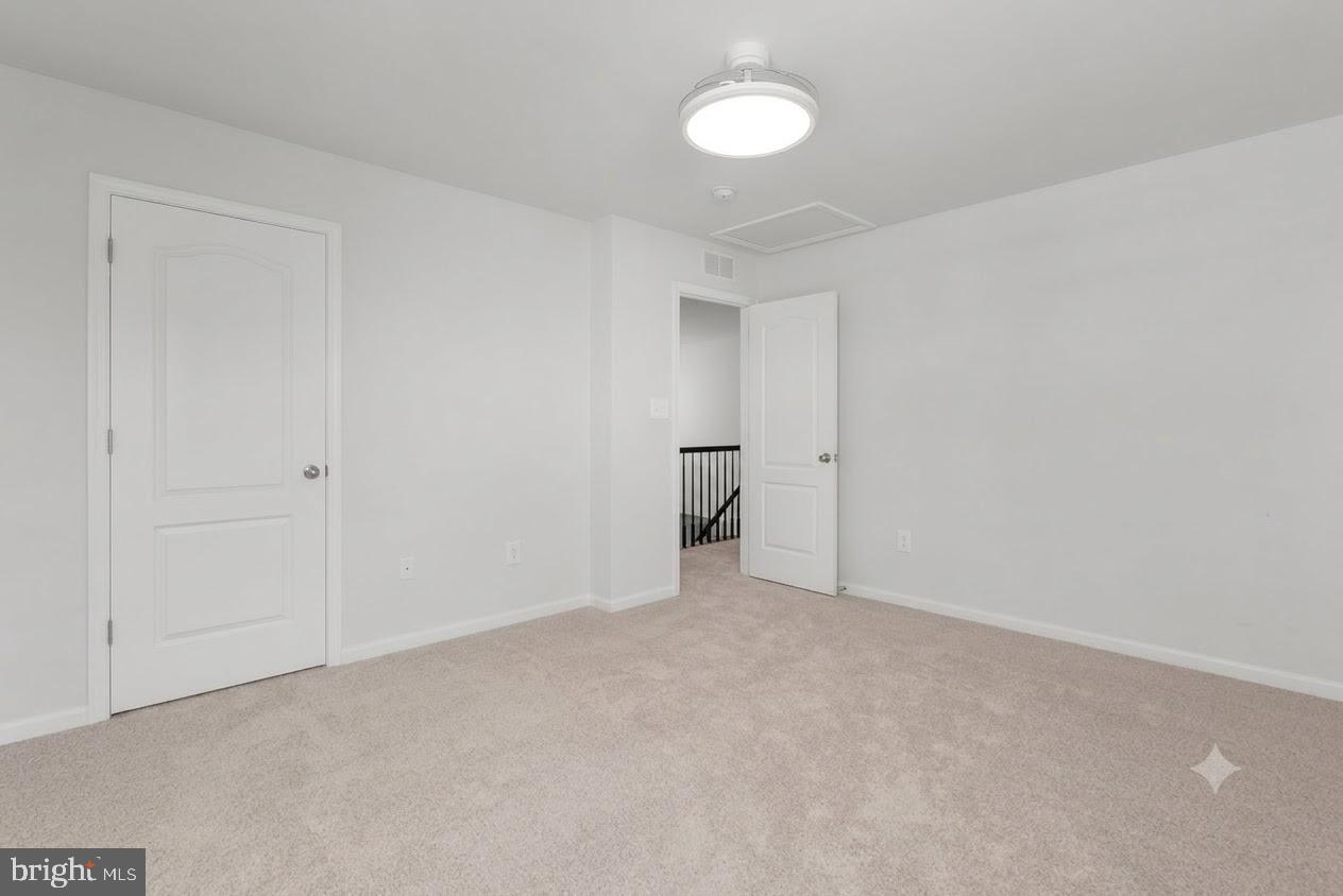 MEADOWBROOK - Residential