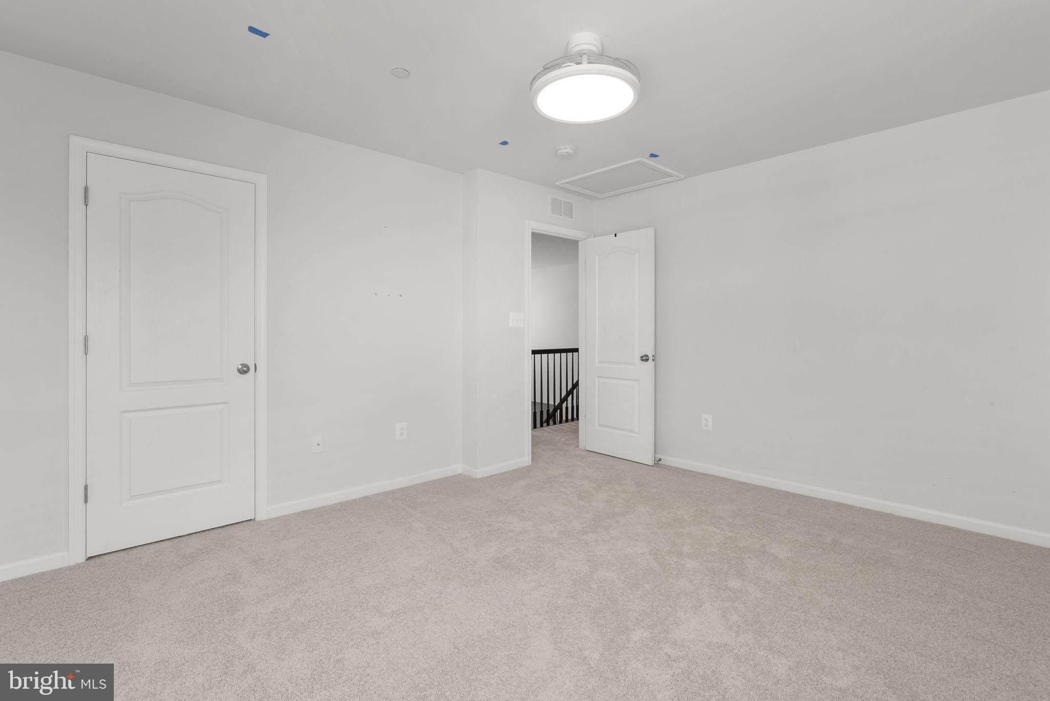 MEADOWBROOK - Residential