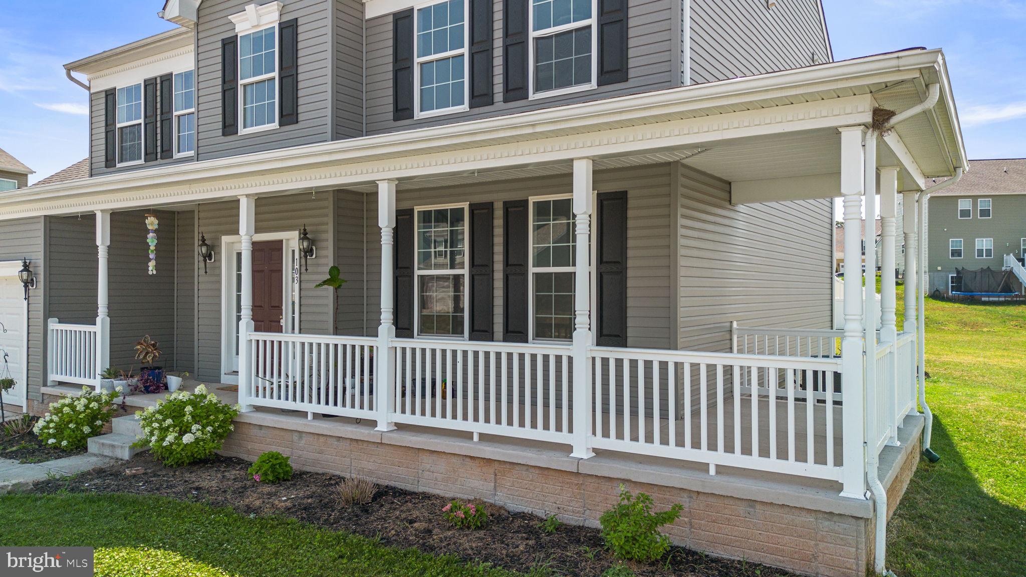 MEADOWBROOK - Residential