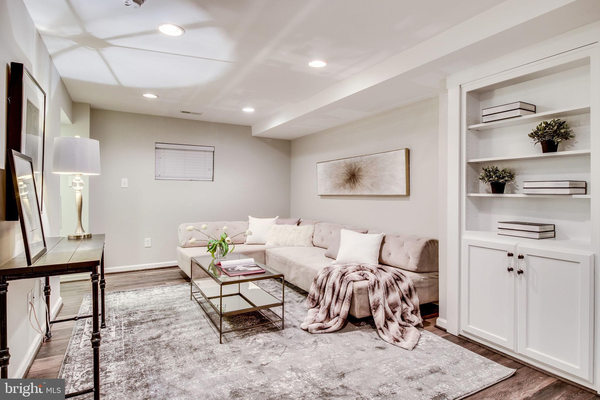 DONALDSON RUN - Residential