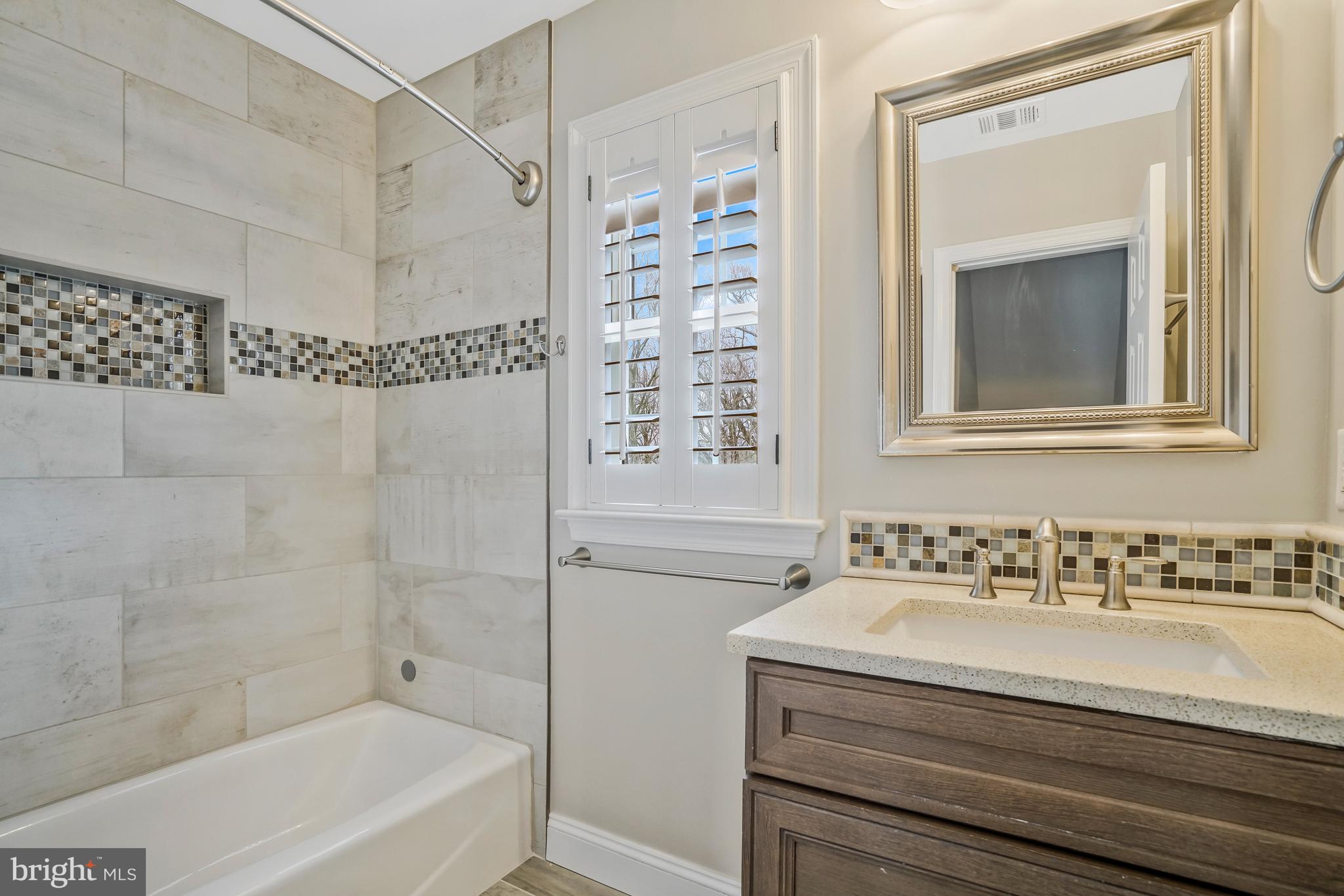 DONALDSON RUN - Residential