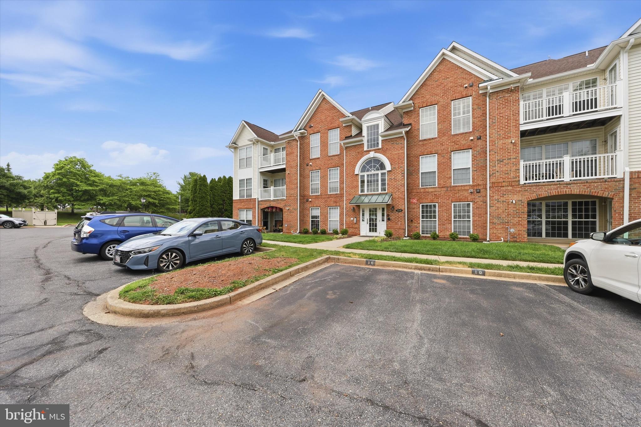 ECHO GLEN - Residential