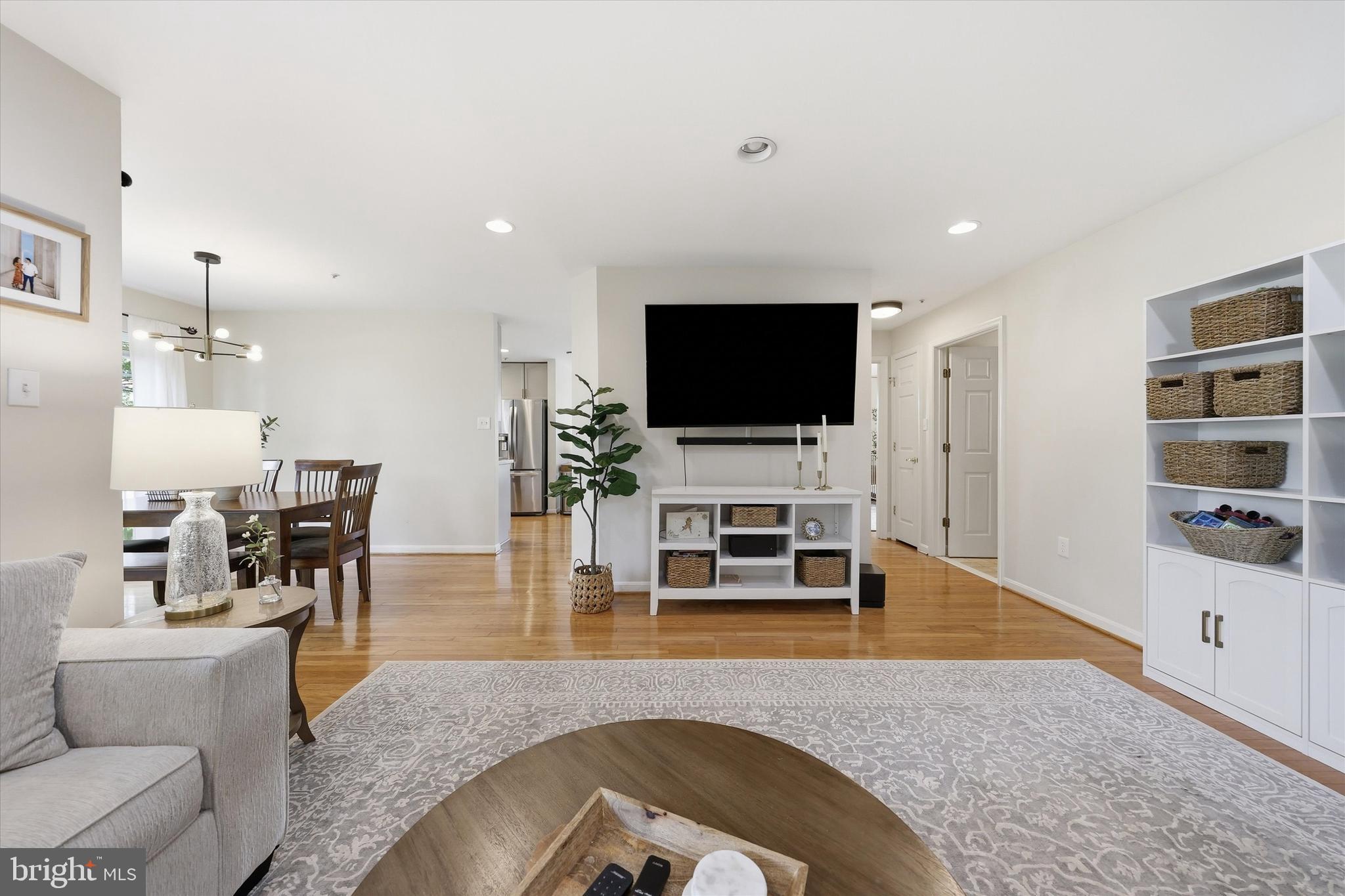 ECHO GLEN - Residential