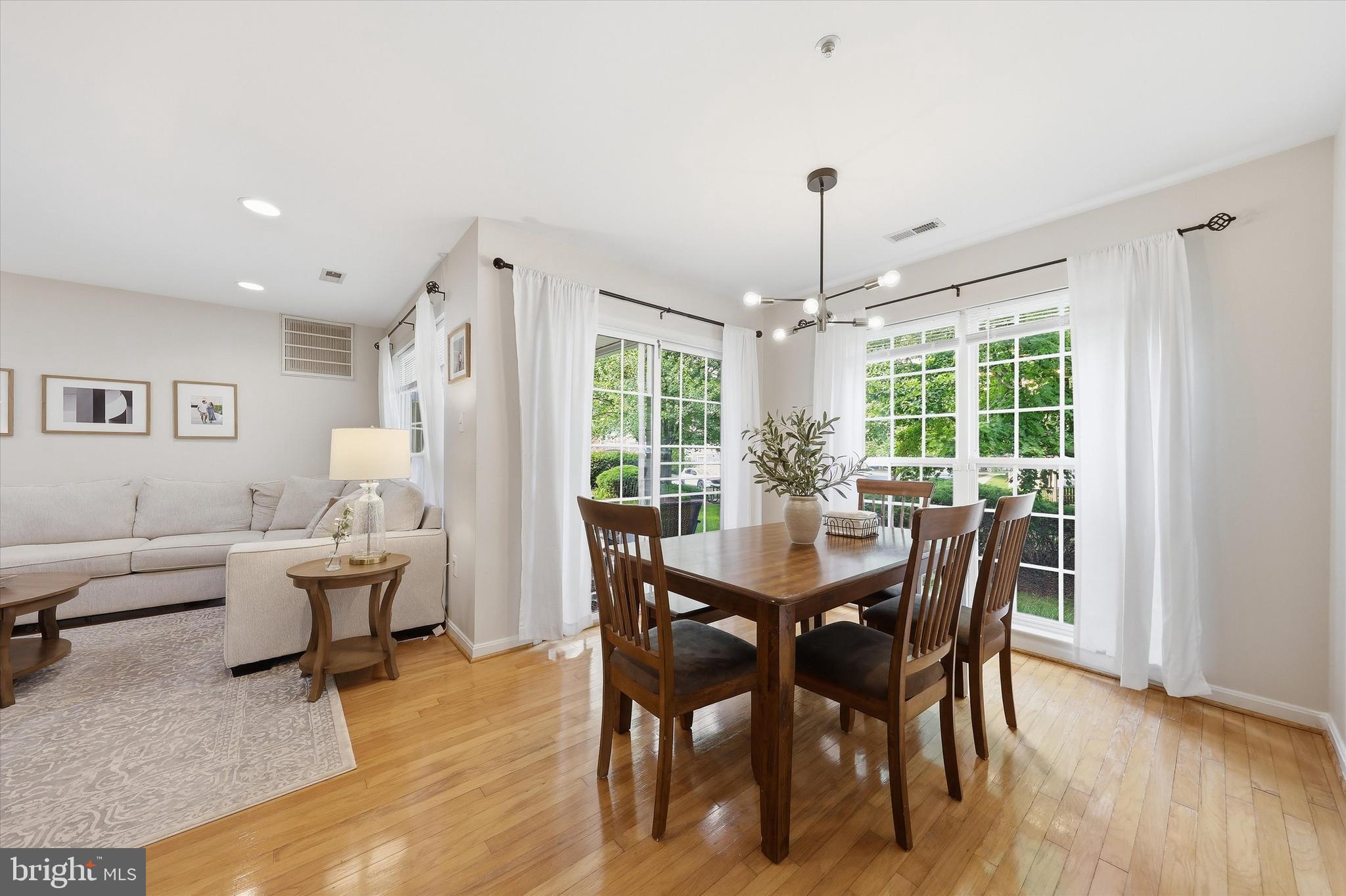 ECHO GLEN - Residential