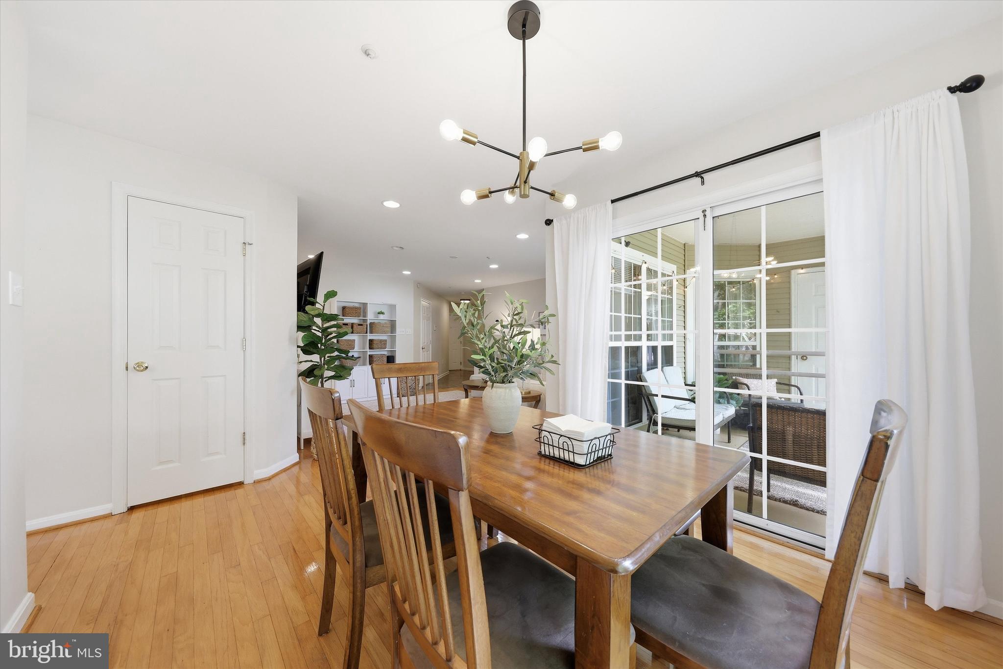 ECHO GLEN - Residential
