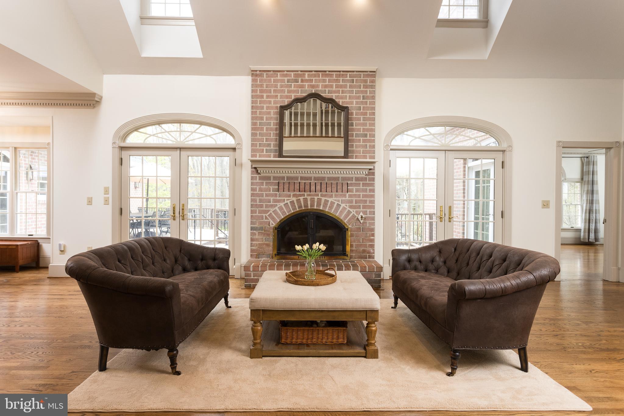OAK FARMS - Residential