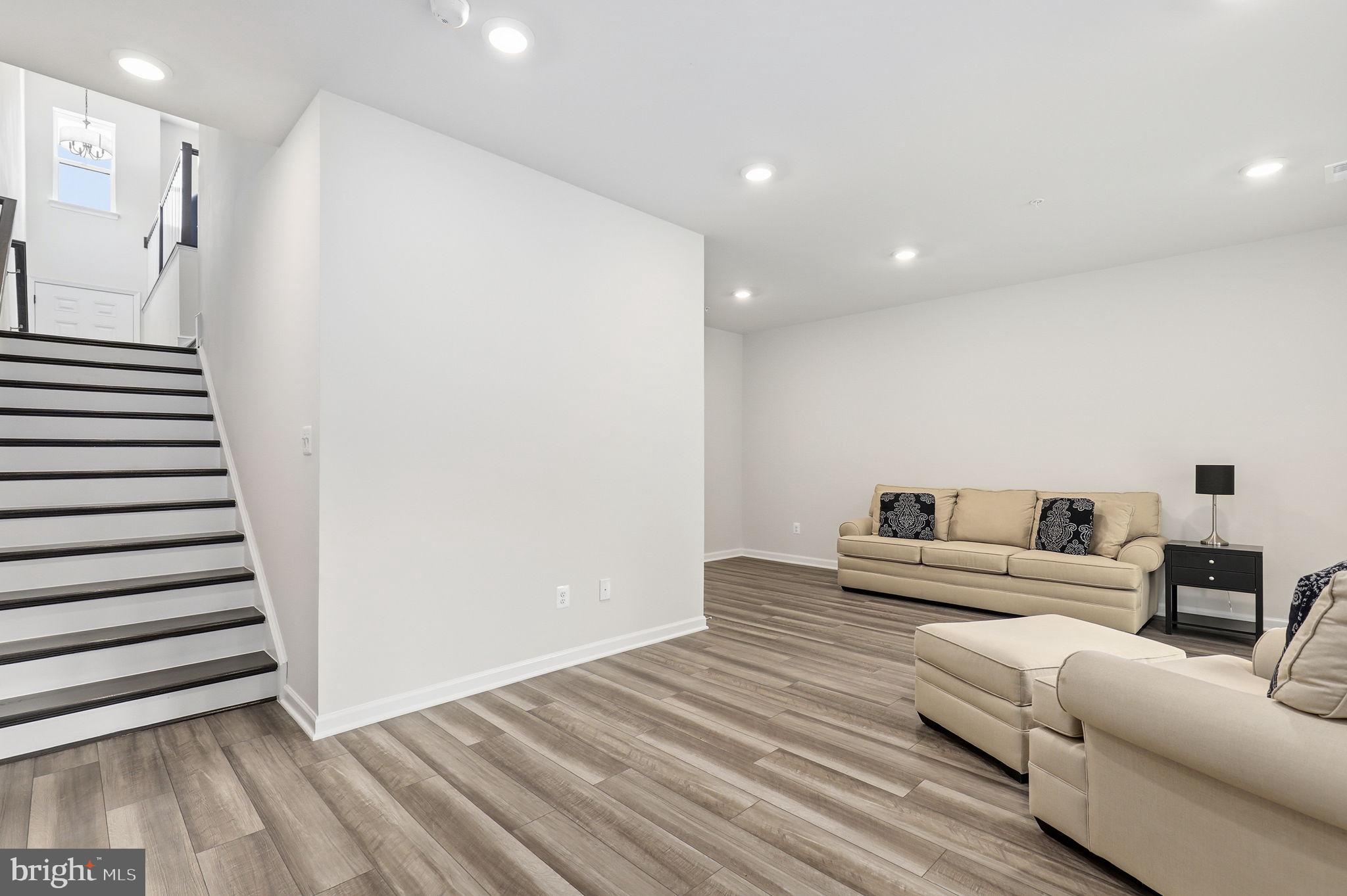 TUSCARORA CREEK - Residential