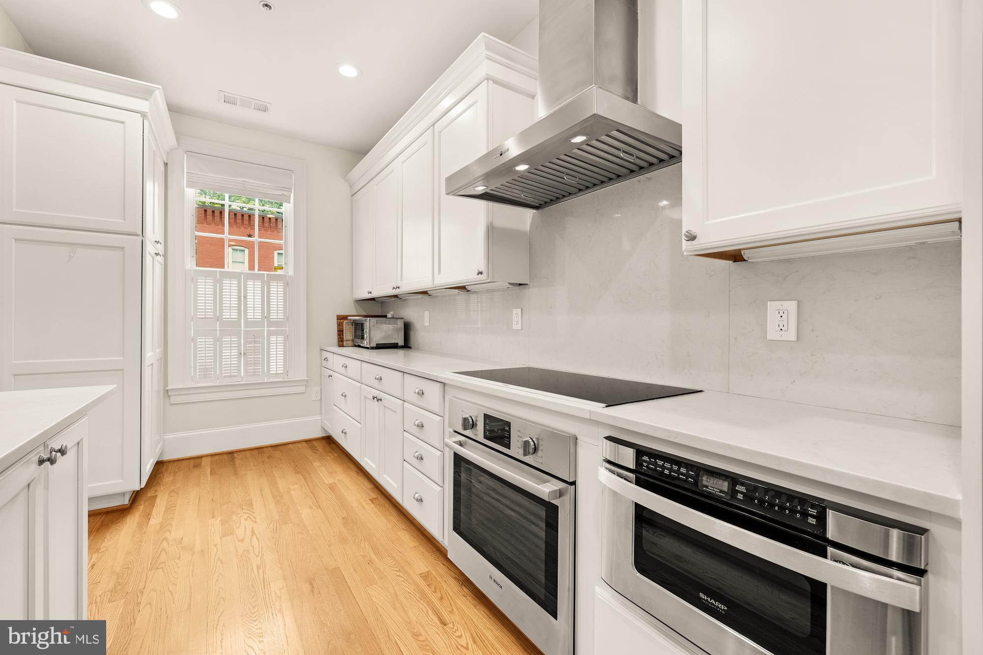 OLD TOWN ALEXANDRIA - Residential