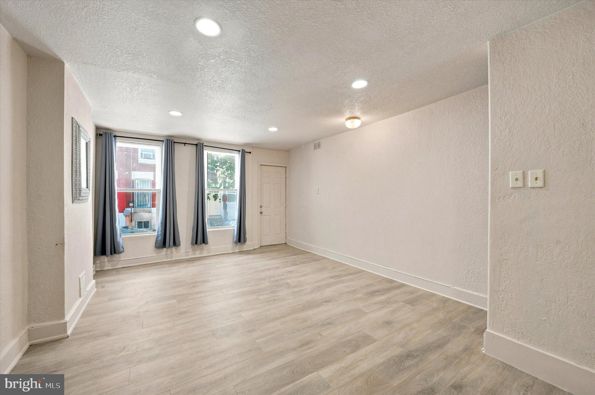 PHILADELPHIA (SOUTH) - Residential