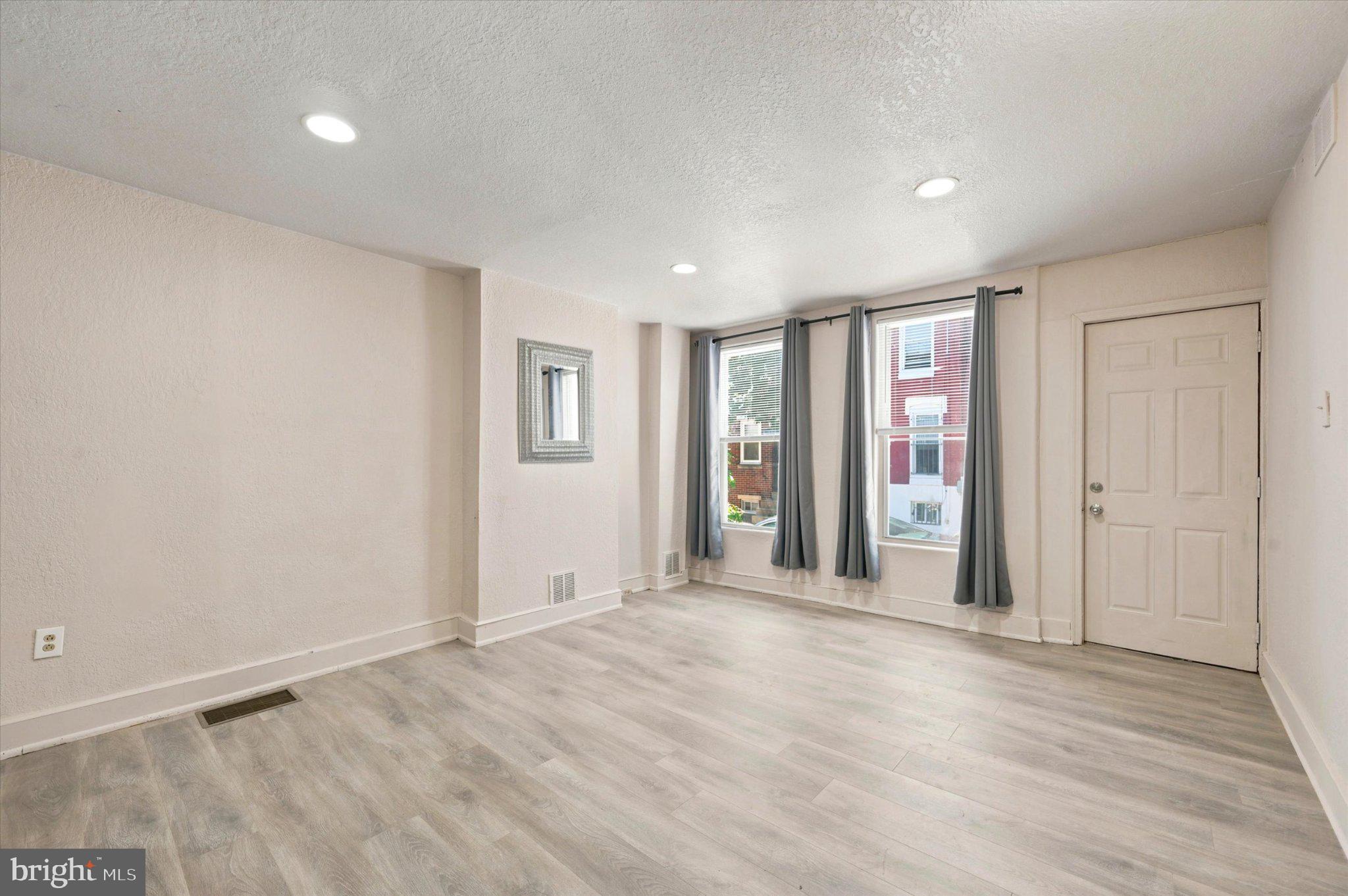 PHILADELPHIA (SOUTH) - Residential