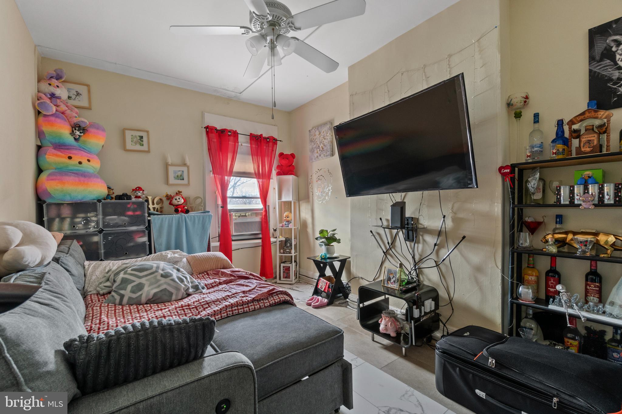 CHARLES VILLAGE - Commercial Sale