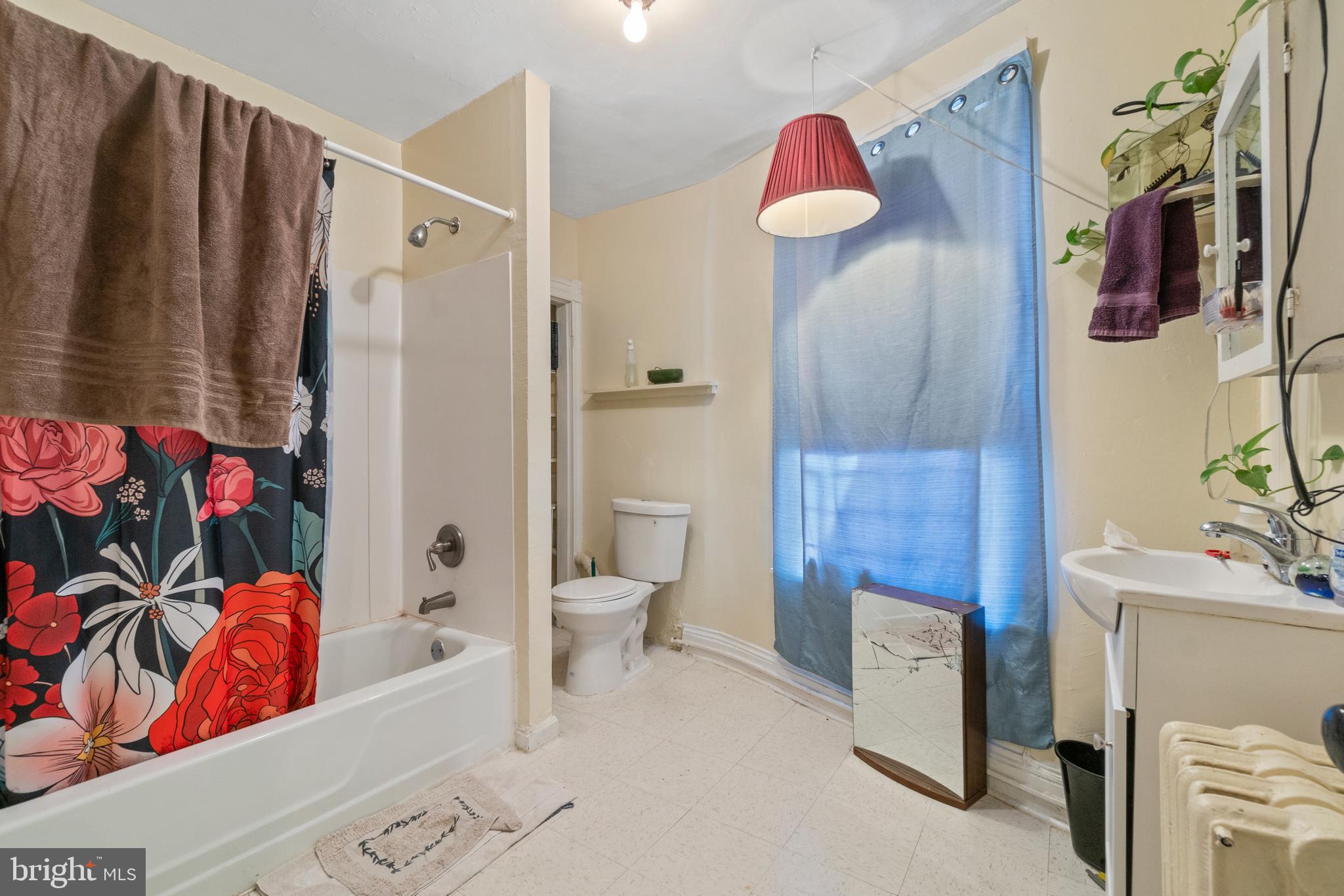 CHARLES VILLAGE - Commercial Sale