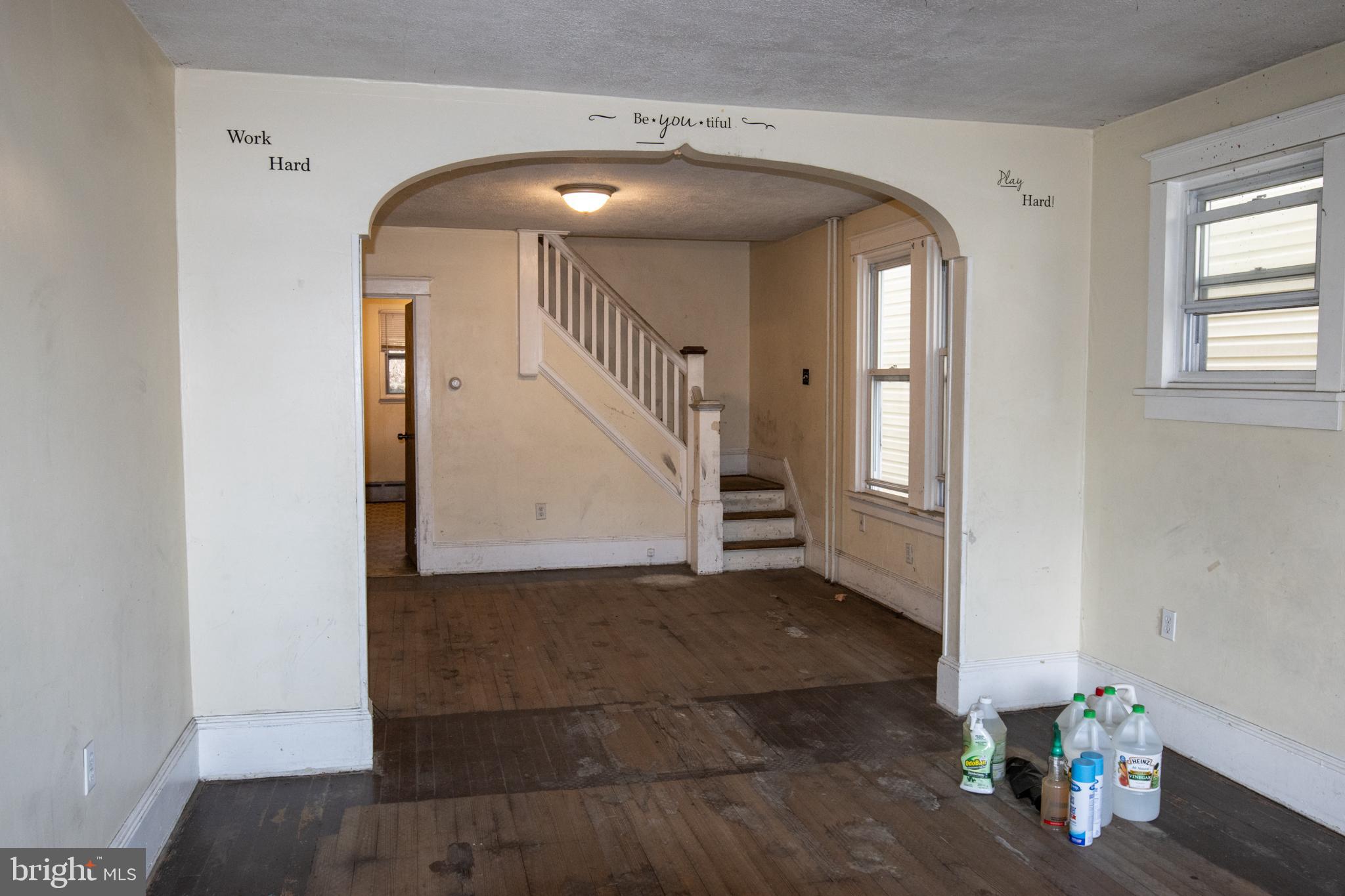 POTTSVILLE - Residential