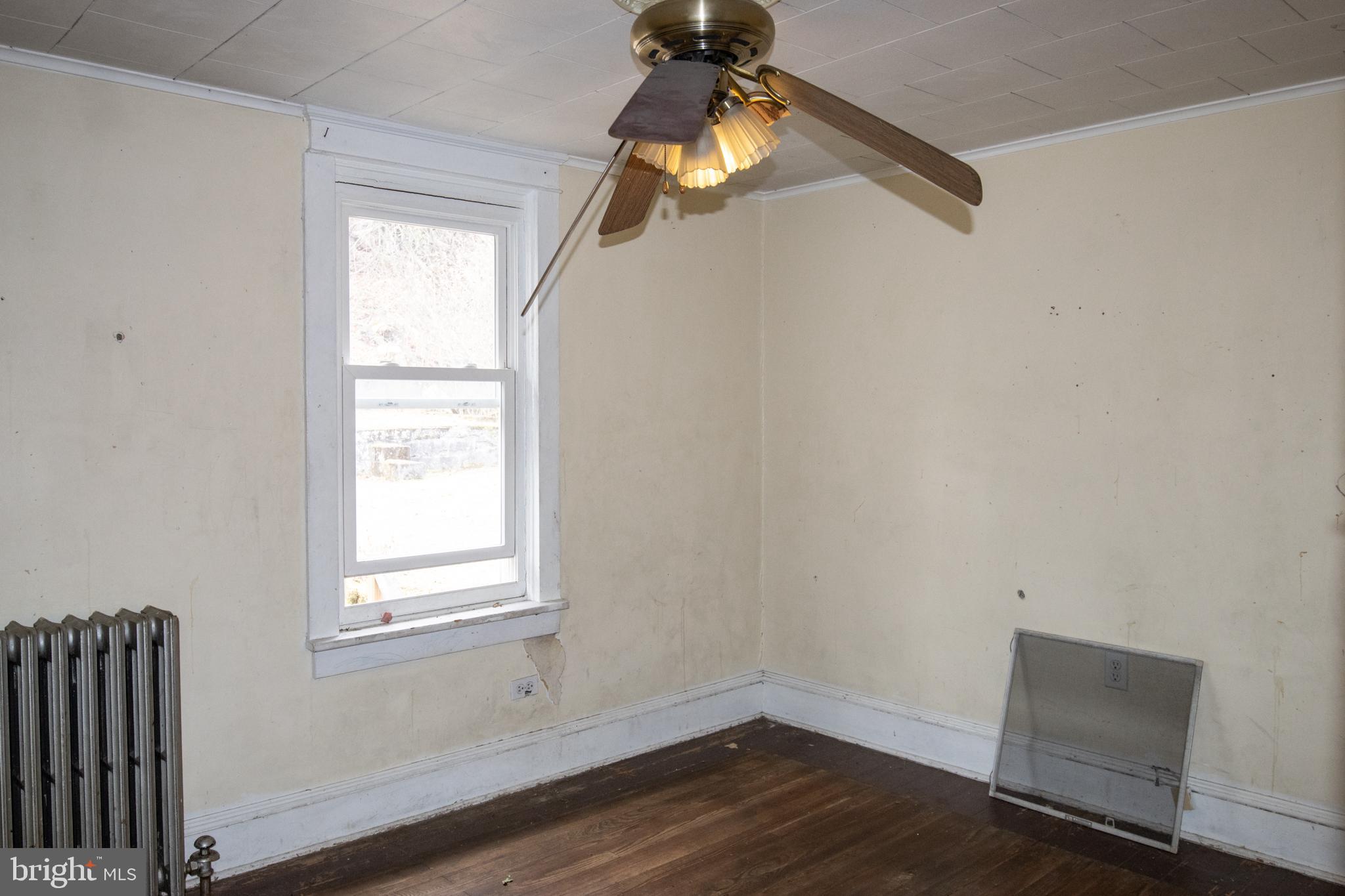 POTTSVILLE - Residential