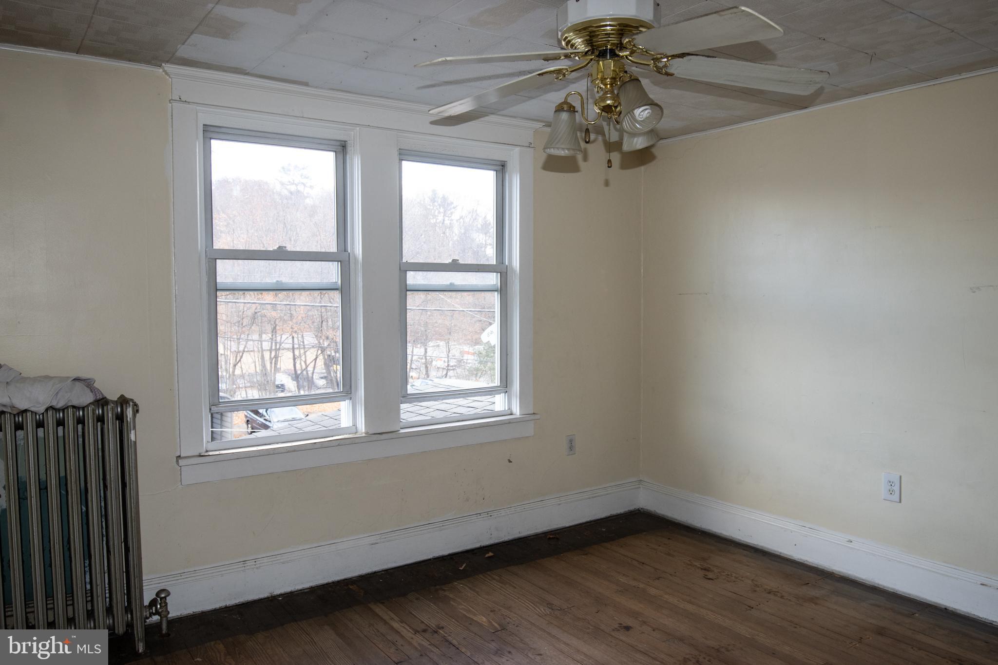 POTTSVILLE - Residential