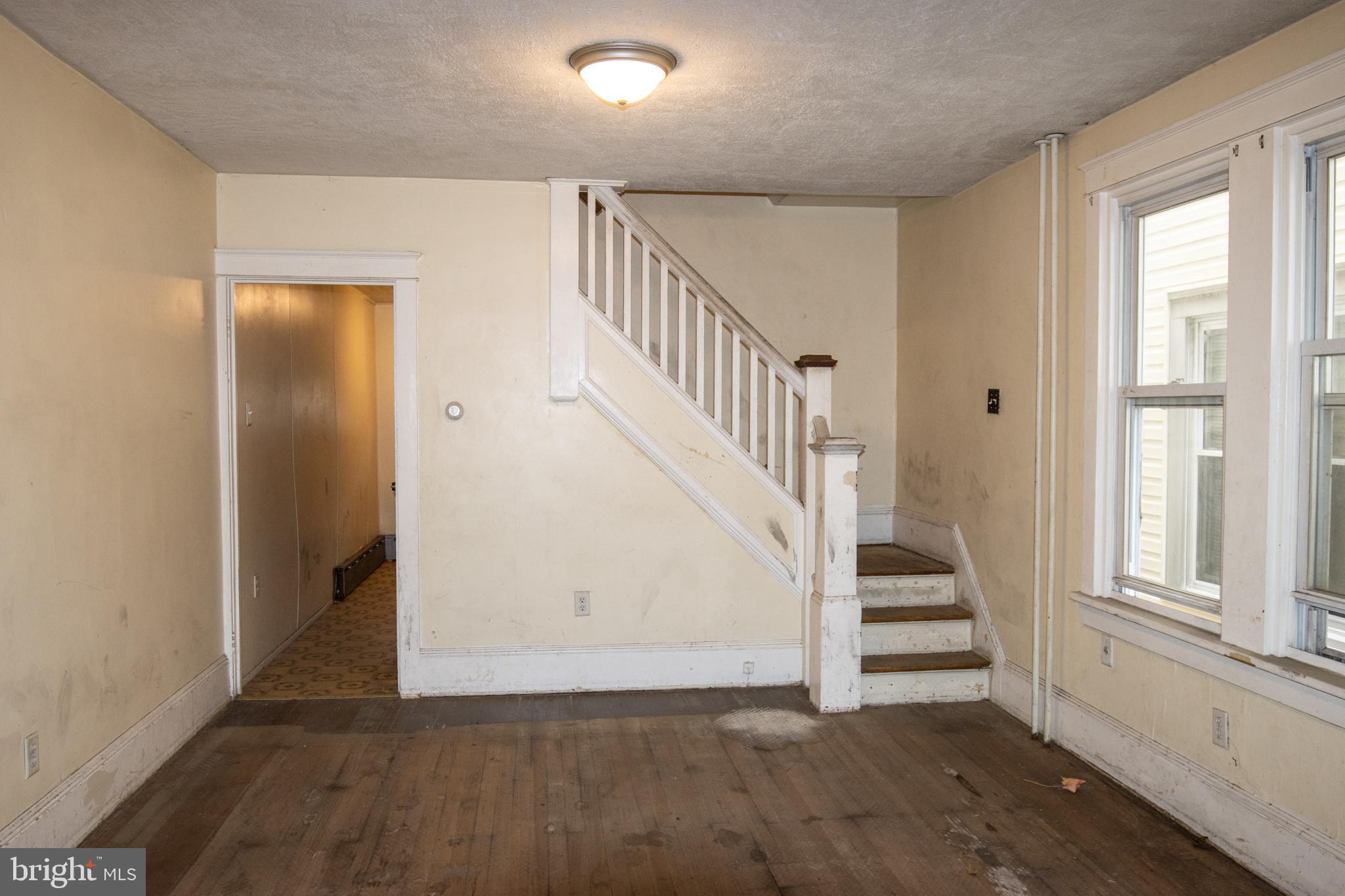POTTSVILLE - Residential
