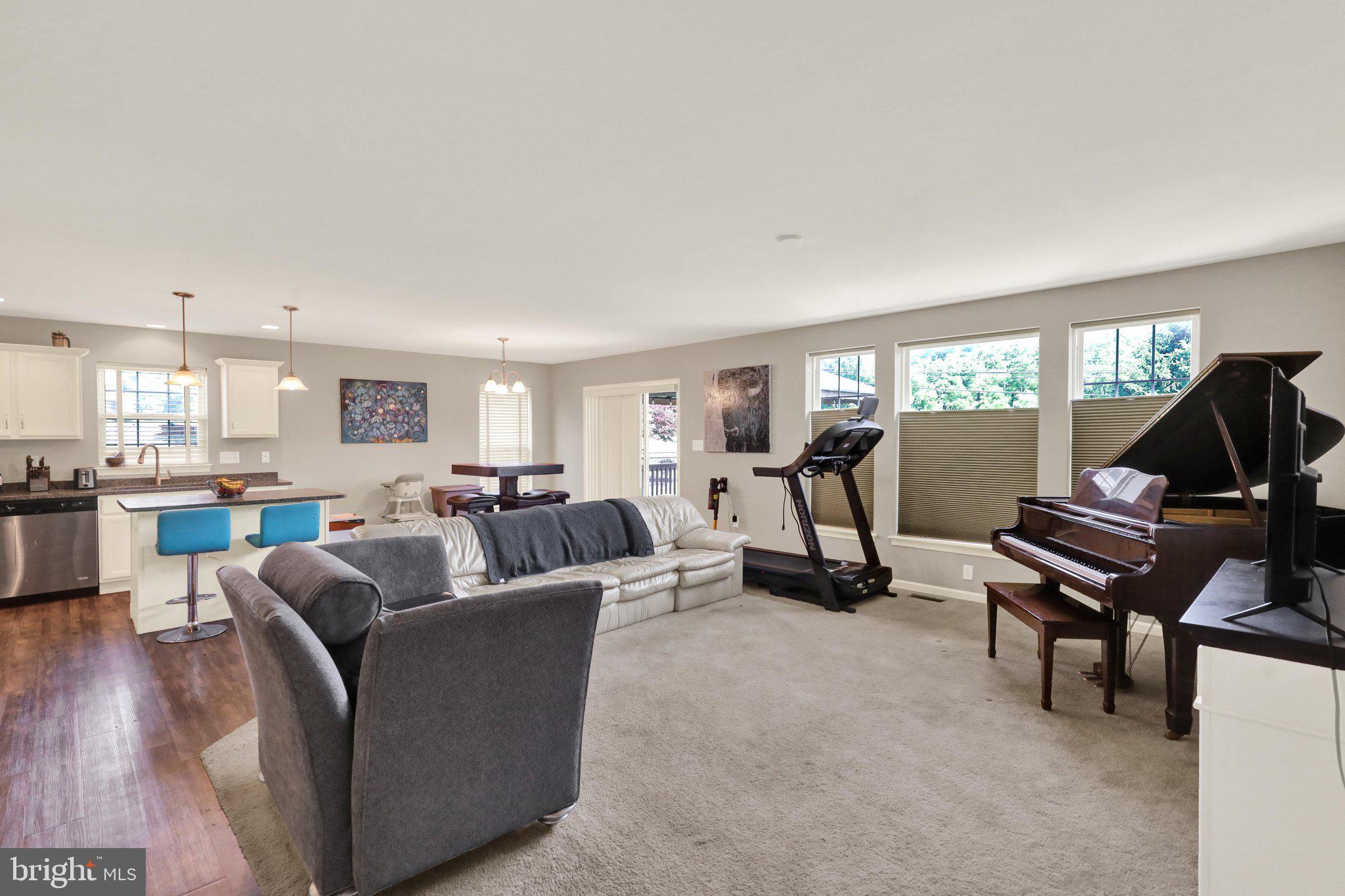 ROSE HILL - Residential