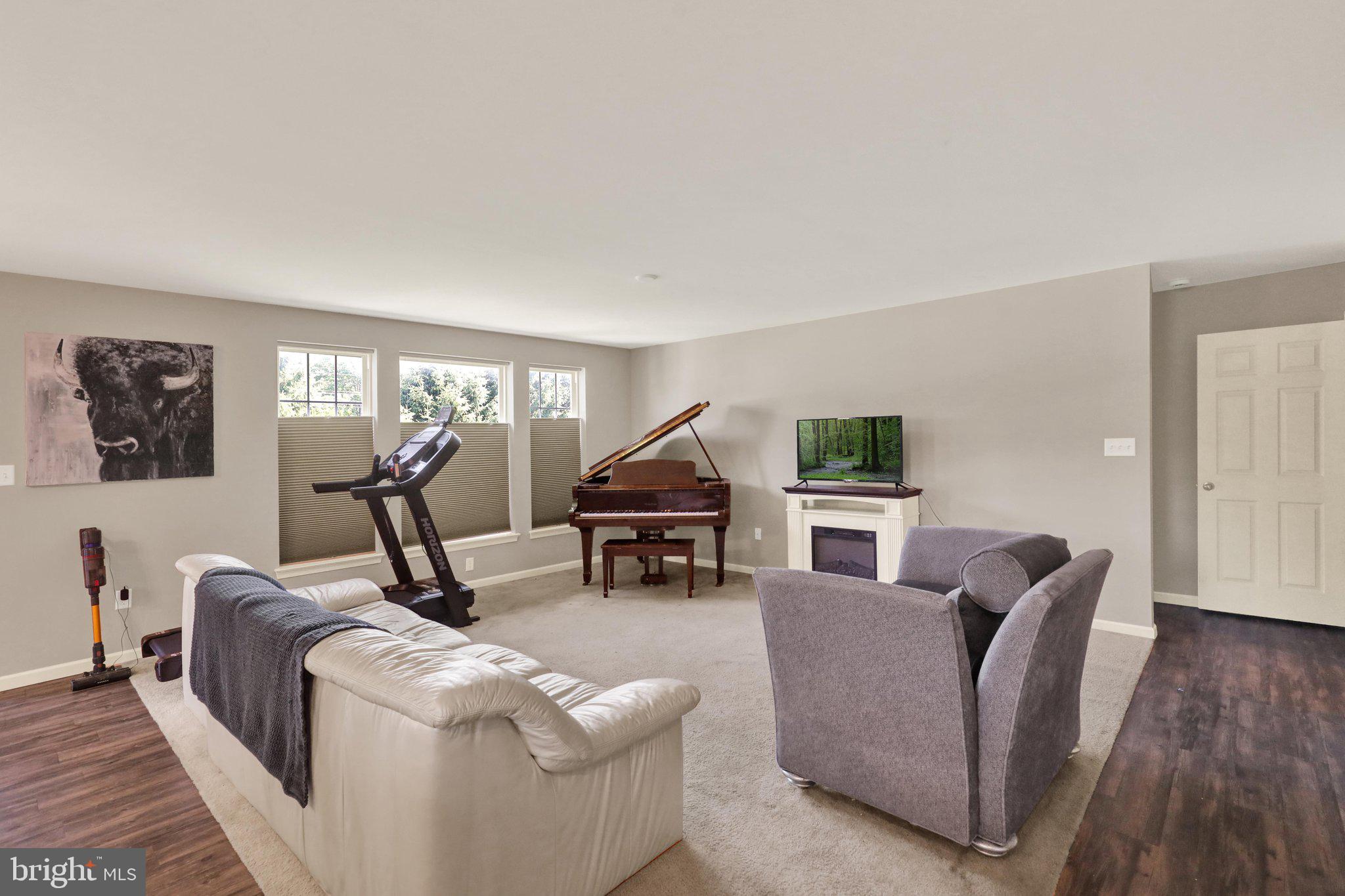 ROSE HILL - Residential